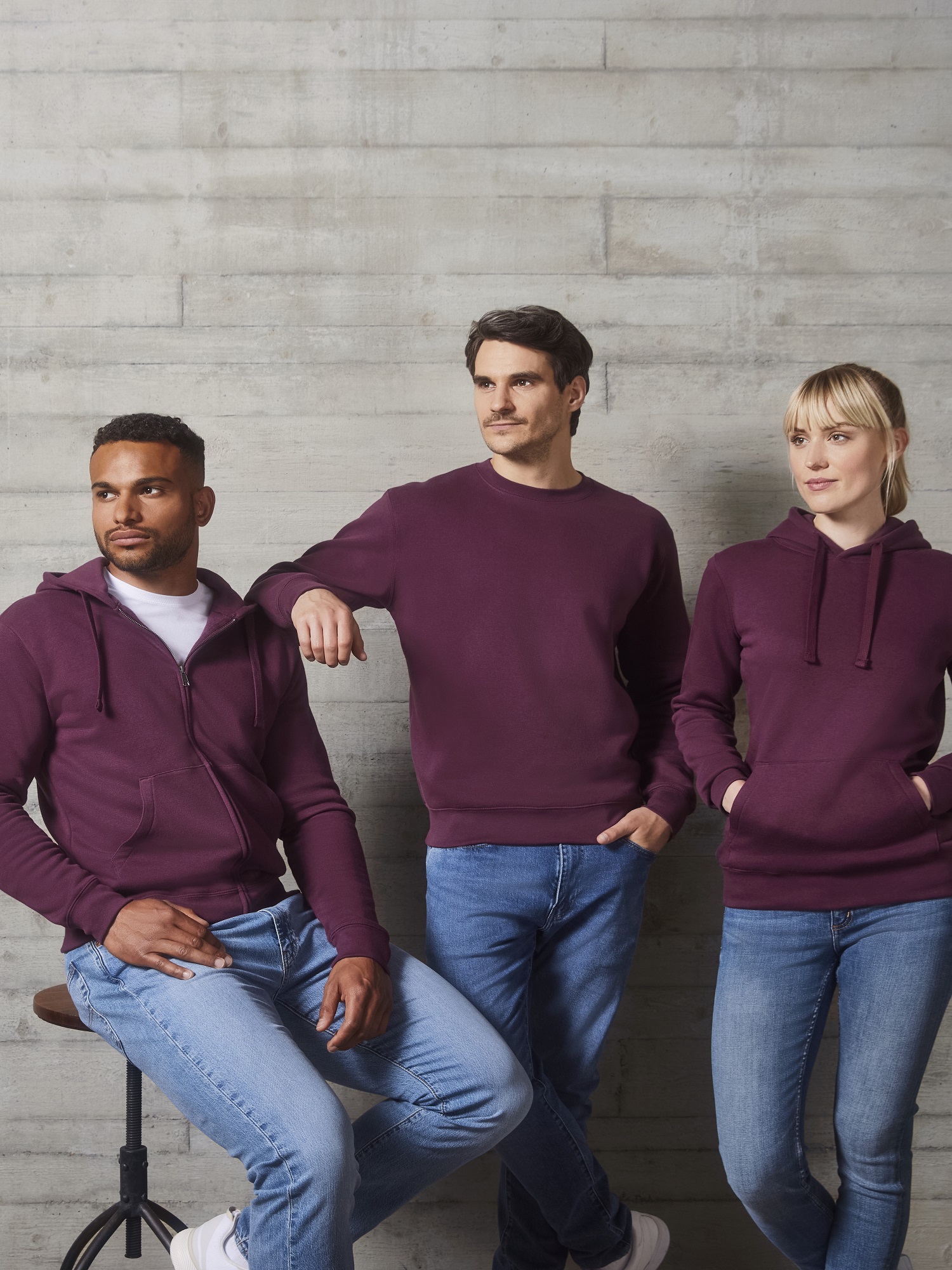 Levně Burgundy men's sweatshirt Authentic Russell
