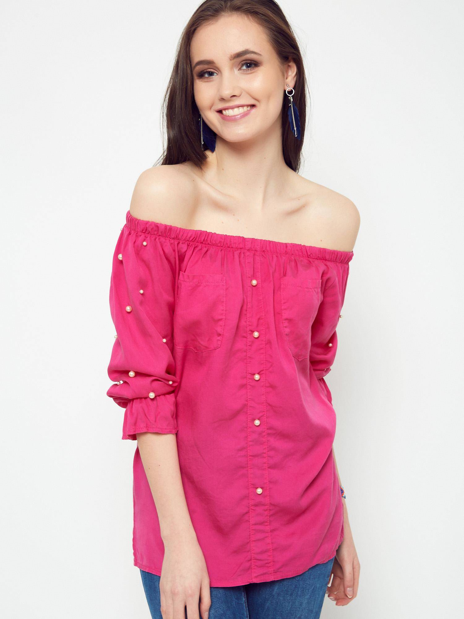 Levně Blouse with pearls revealing the shoulders fuchsia