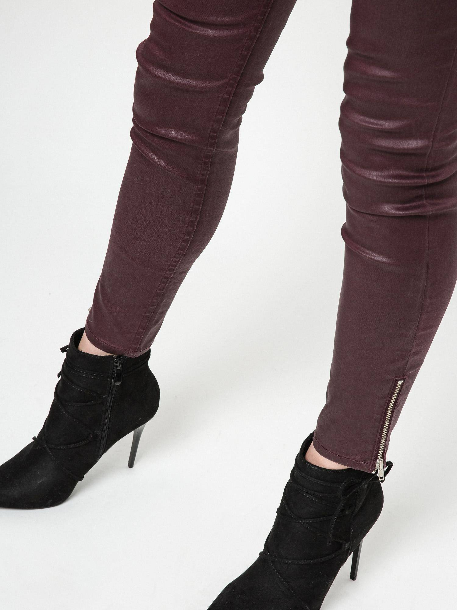 Burgundy pants Yups cmu0385. R17