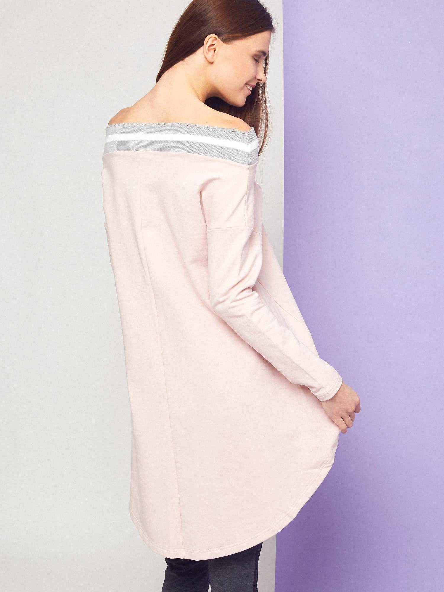 Sweatshirt I... Mi with a wide neckline pink
