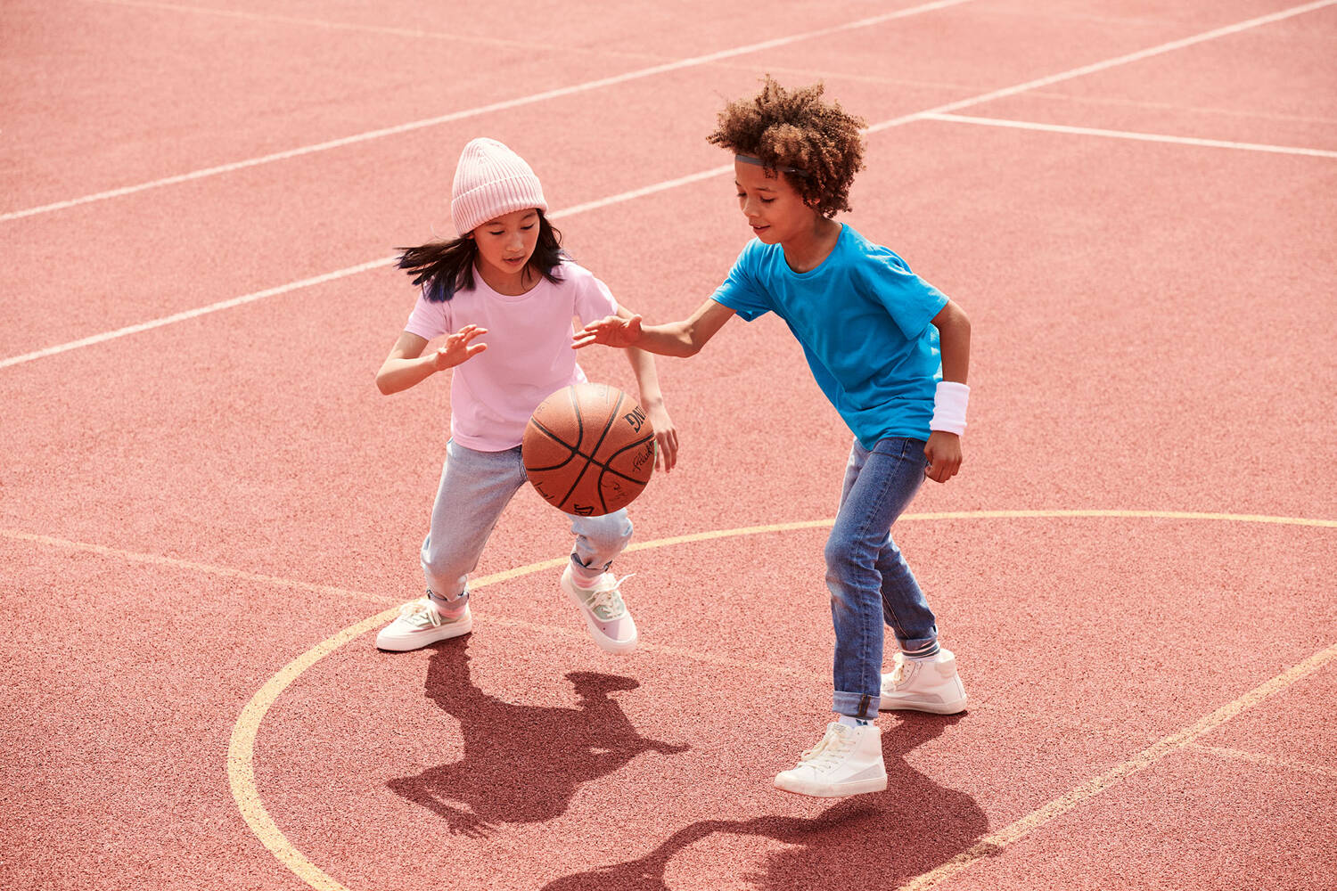 Pink Girls' T-shirt Iconic Fruit of the Loom