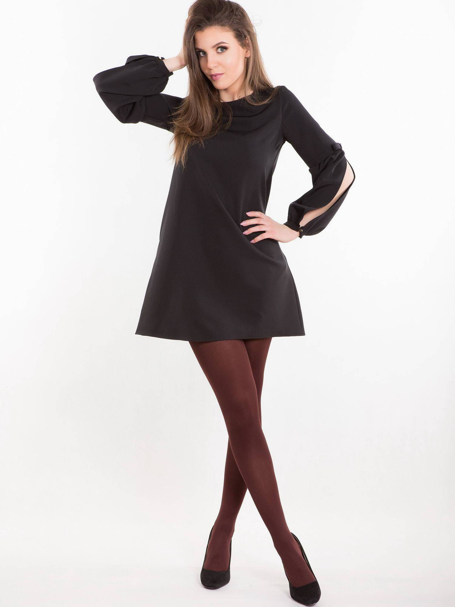 Dress decorated with slits on the sleeves black