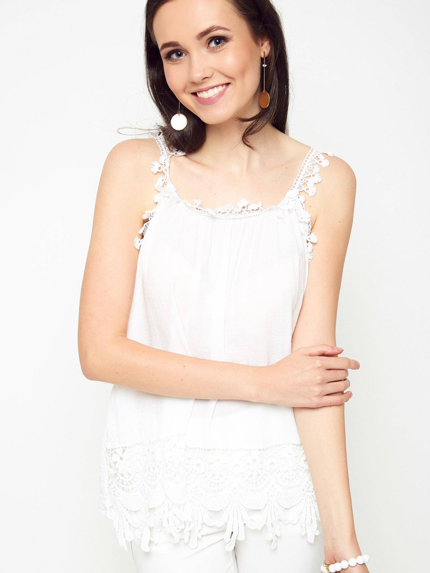 Blouse with straps decorated with guipure white