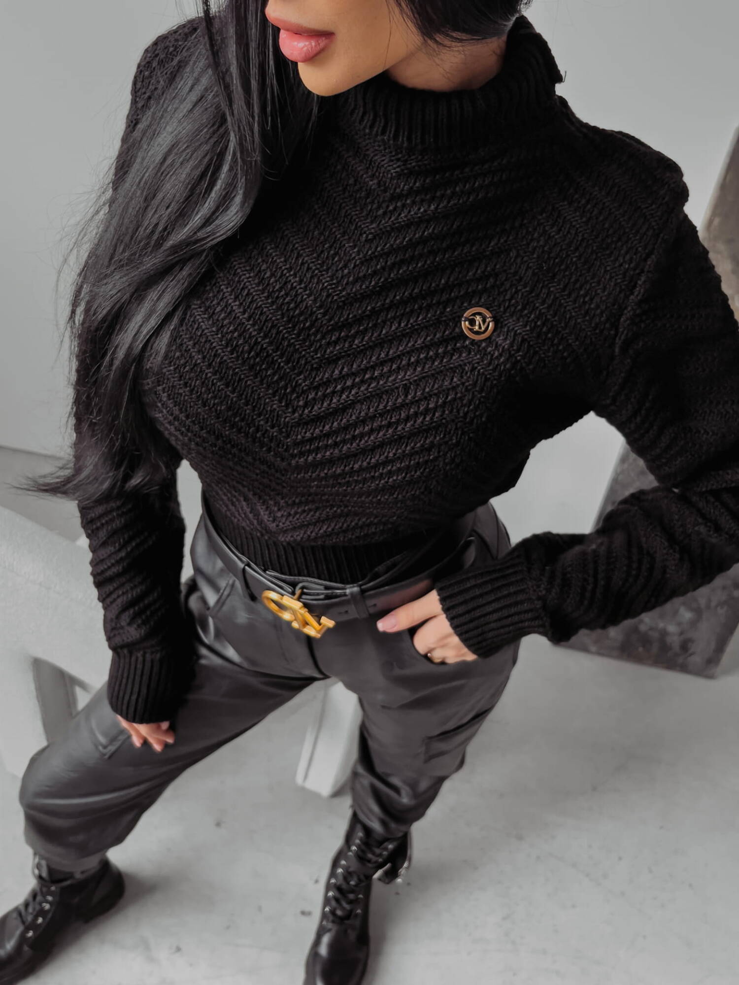 Black turtleneck EMMIE 2023 OLAVOGA