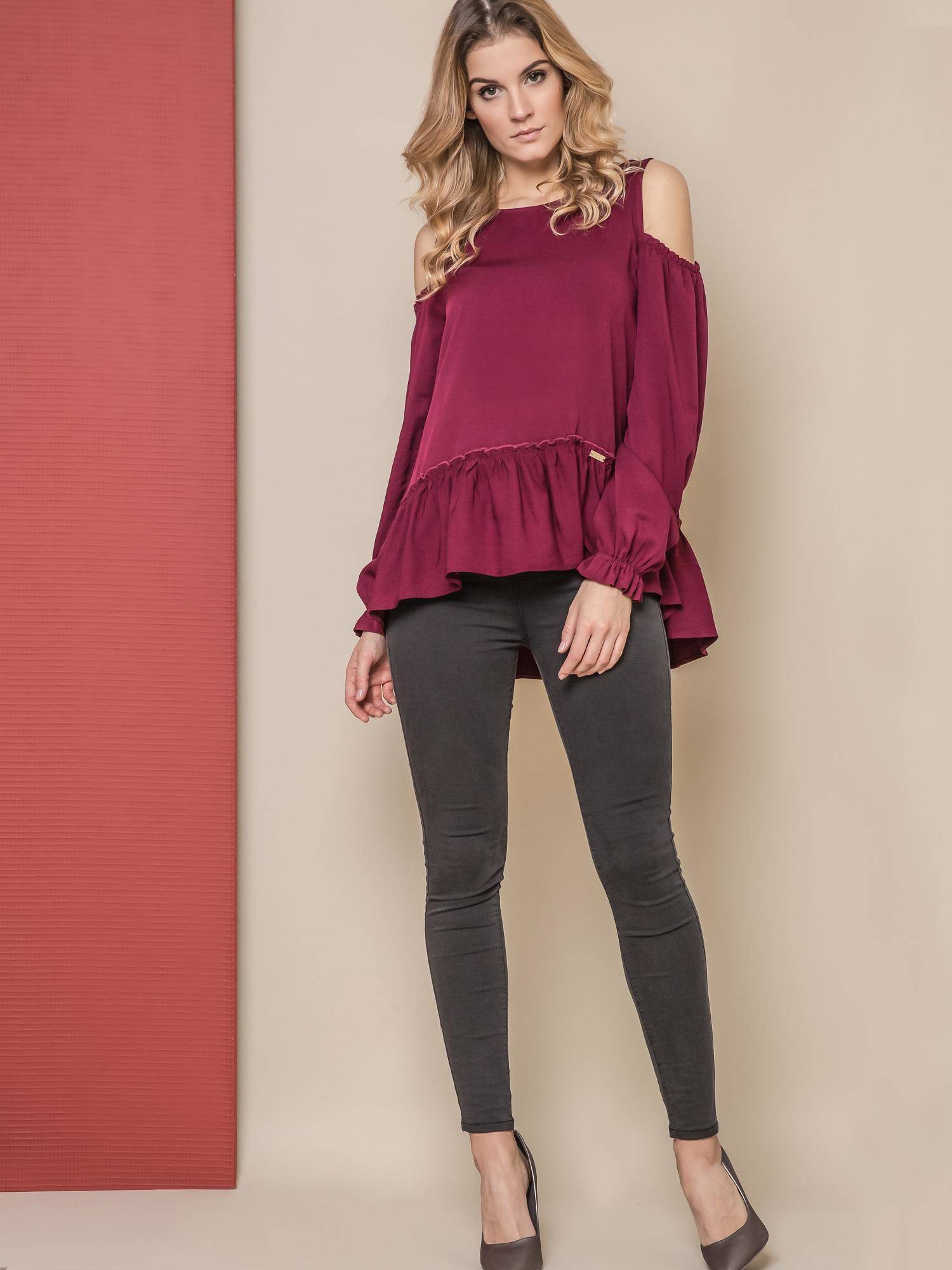 Blouse ONE revealing shoulders burgundy