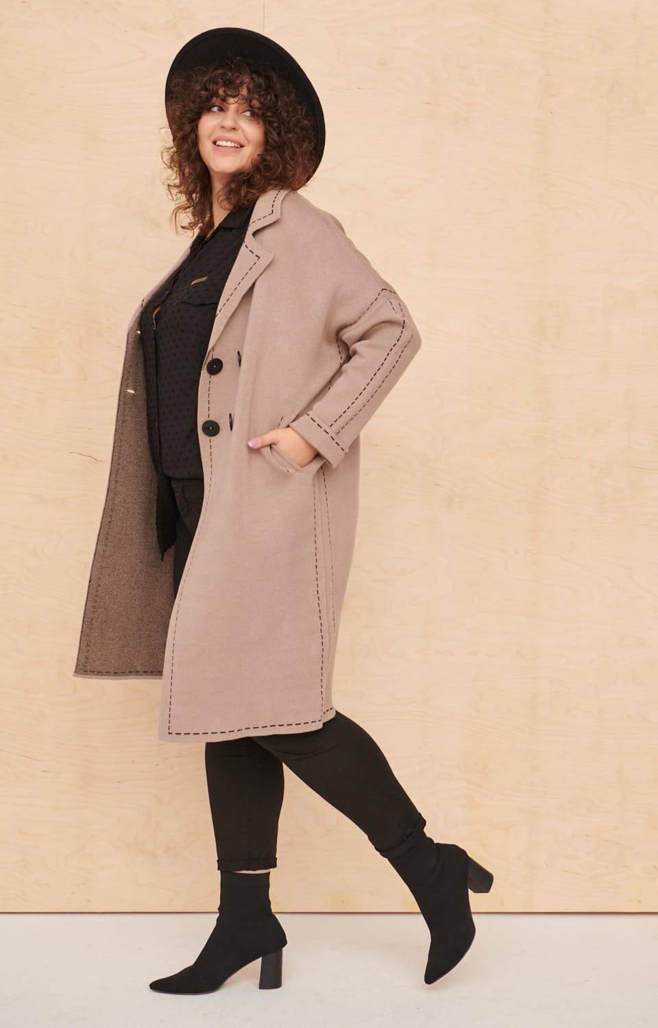 Blue Shadow latte coat cxp0898. S80