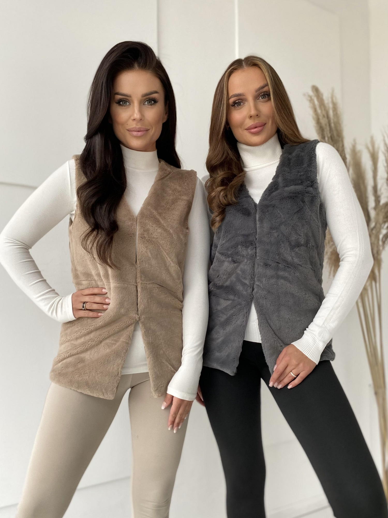 Vestă bej Yups LP-018. R40