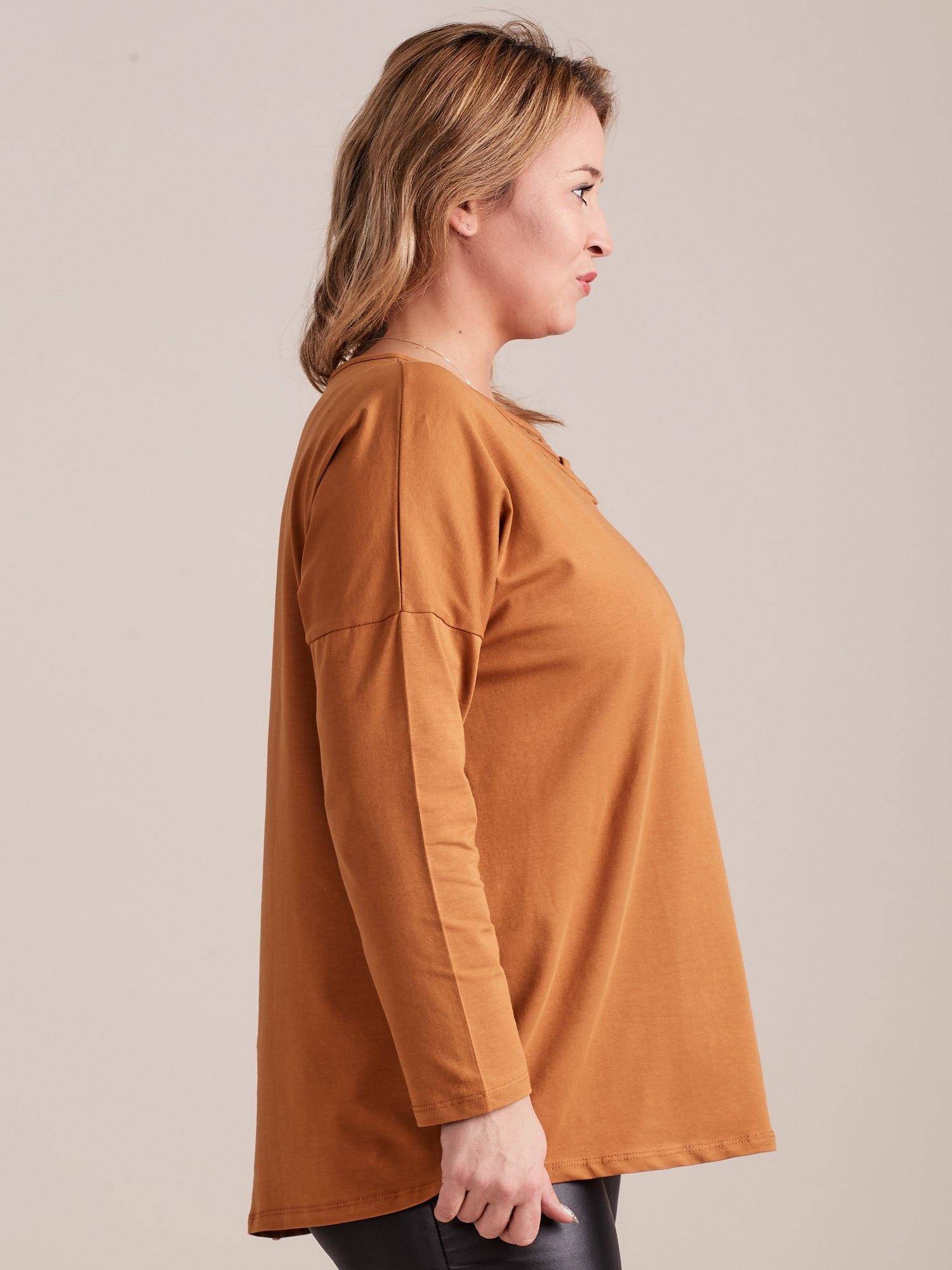 Blouse with a braided neckline brown