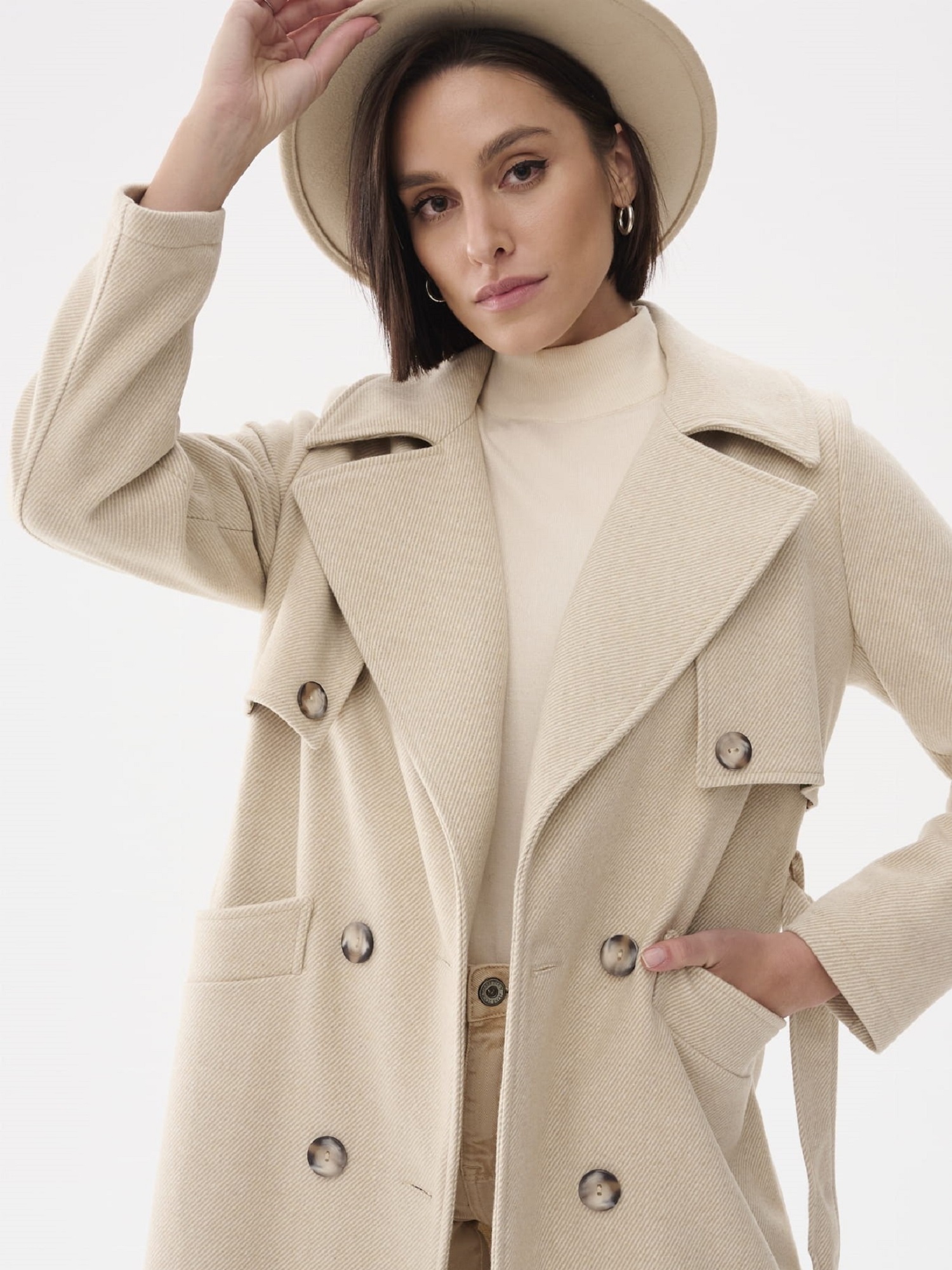 Levně Beige double-breasted coat with Blue Shadow belt