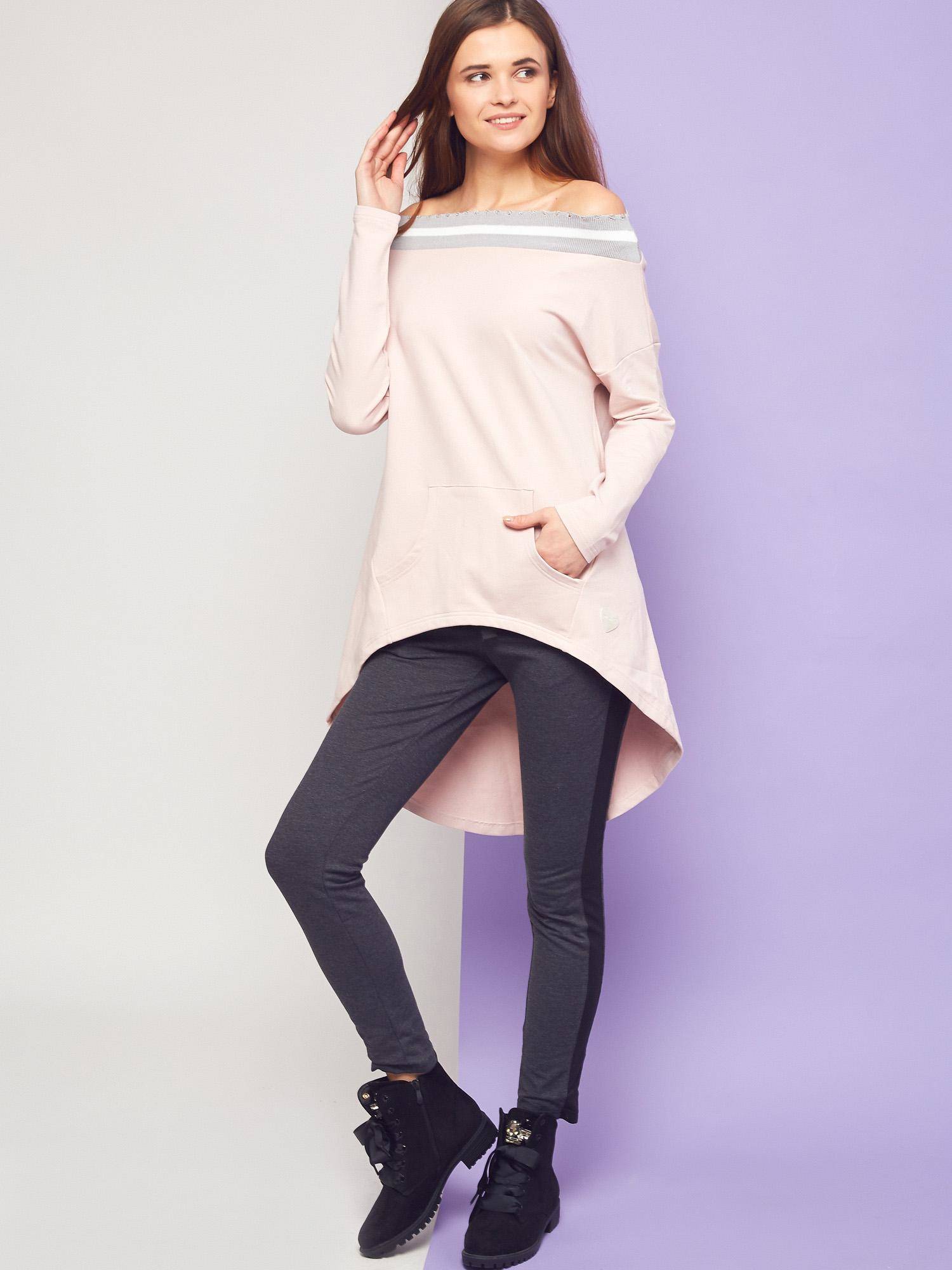 Sweatshirt I... Mi with a wide neckline pink