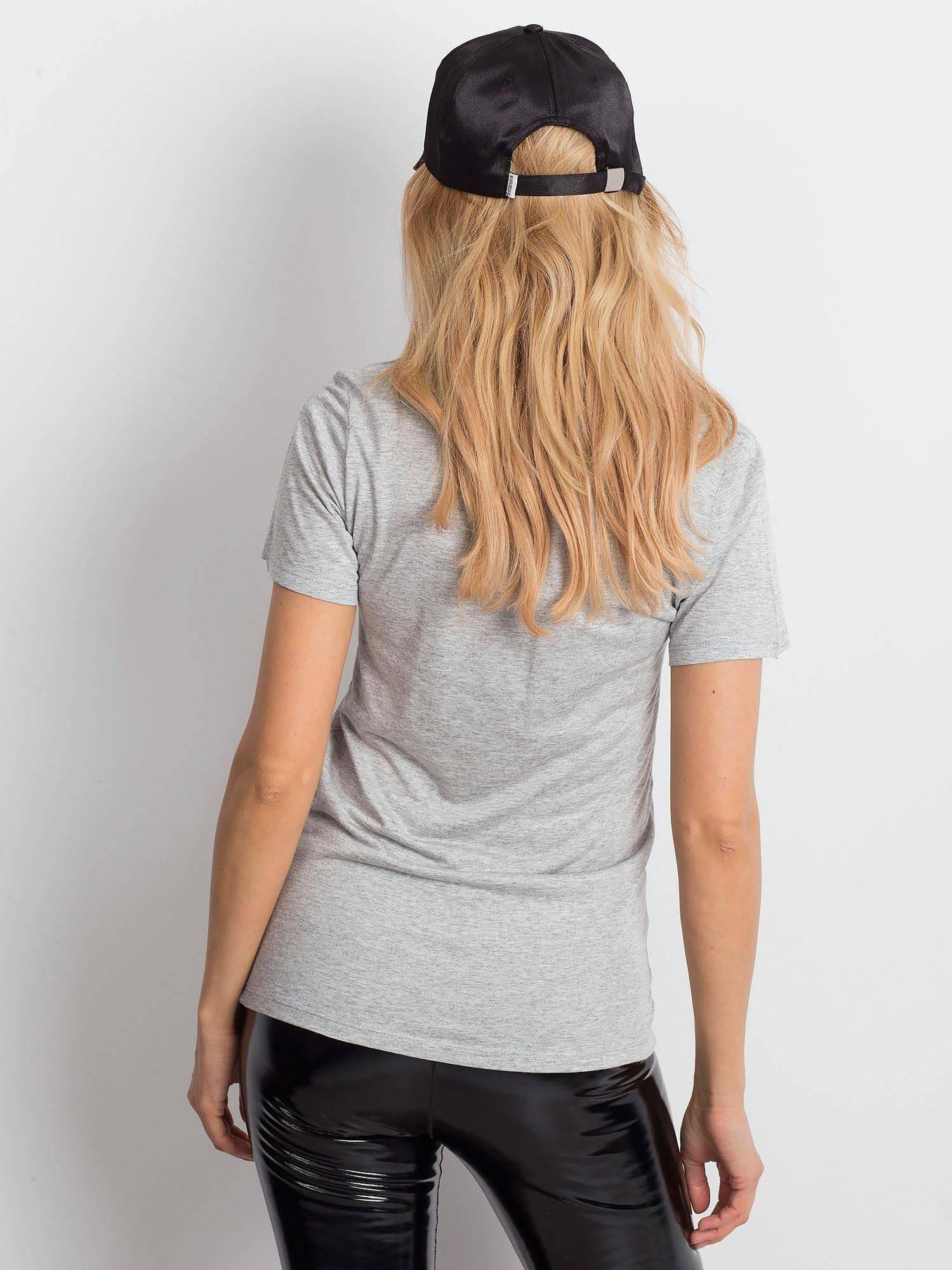 V-neck blouse decorated with gray lace