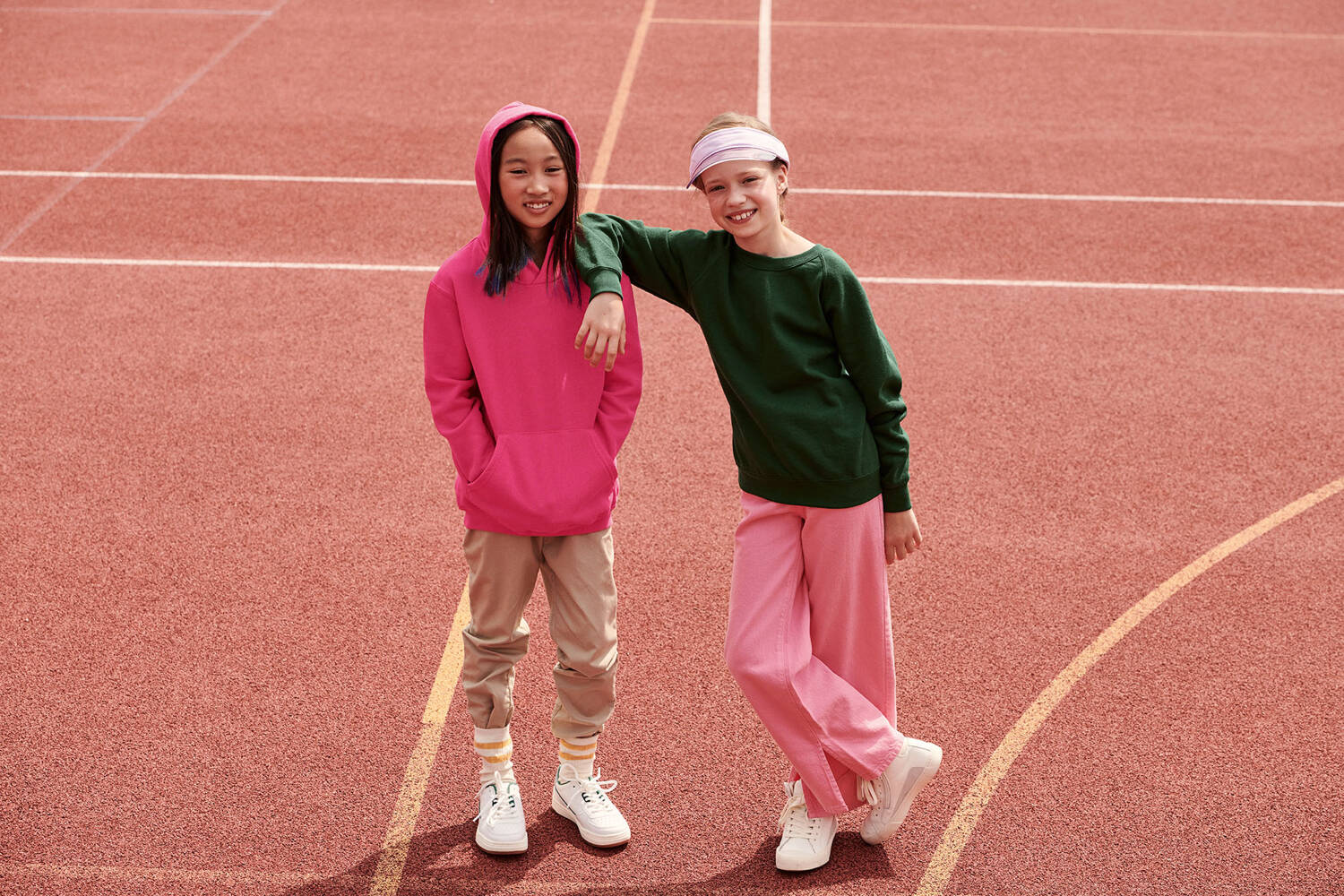 Pink children's sweatshirt Classic kangaroo Fruit of the Loom