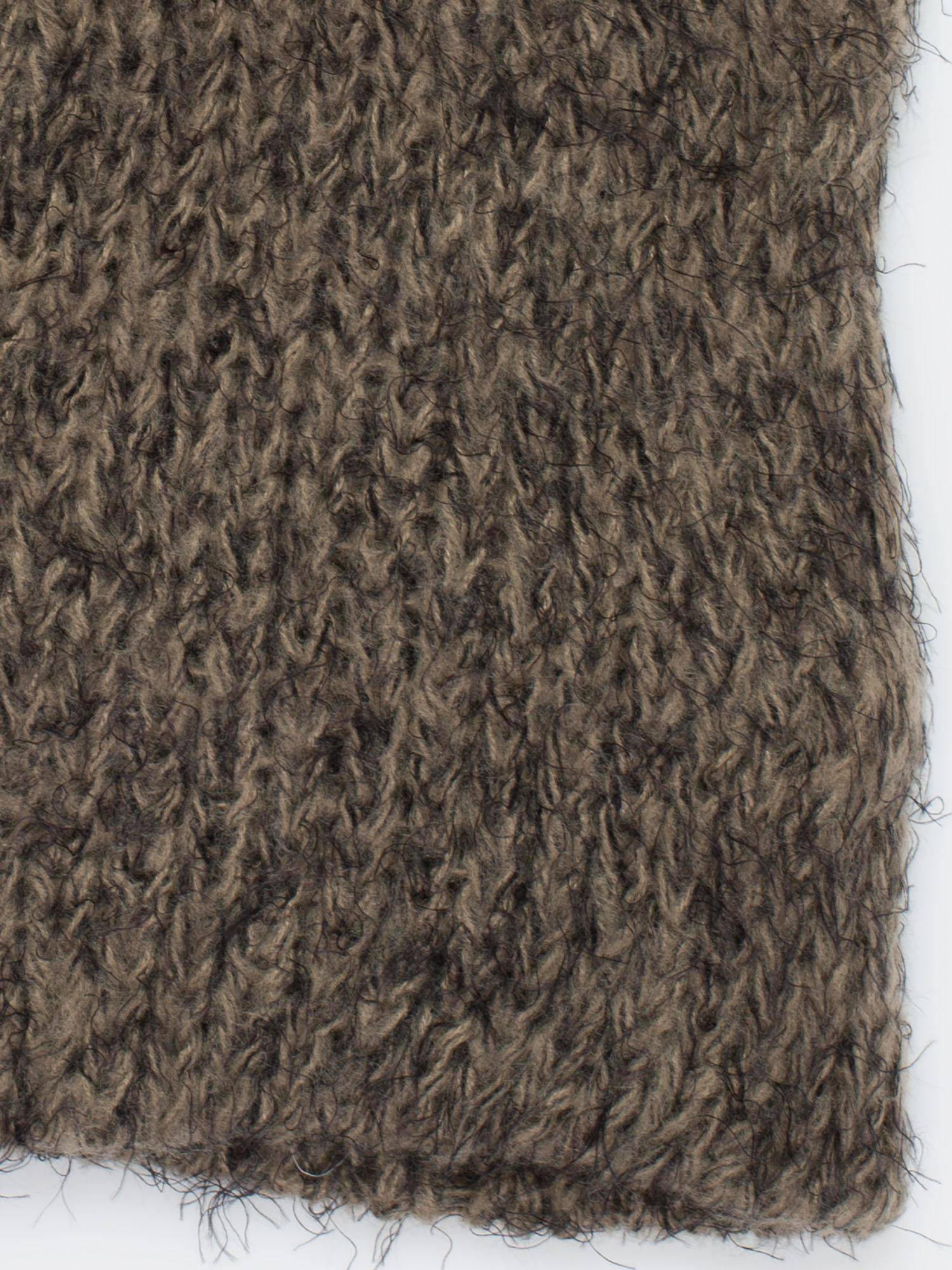 Thick brown chimney