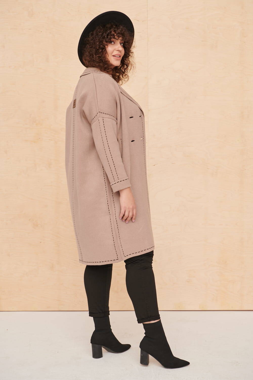 Blue Shadow latte coat cxp0898. S80