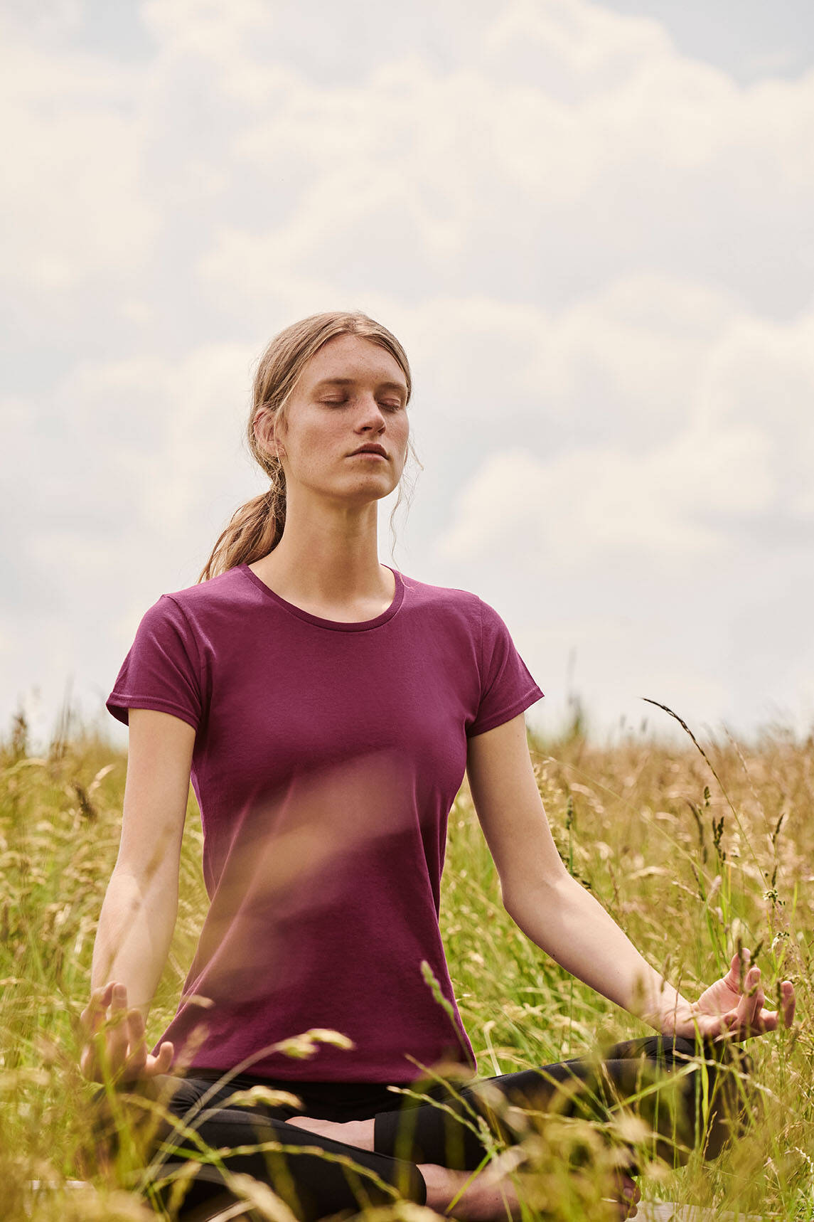 Iconic Burgundy Women's T-shirt in combed cotton Fruit of the Loom