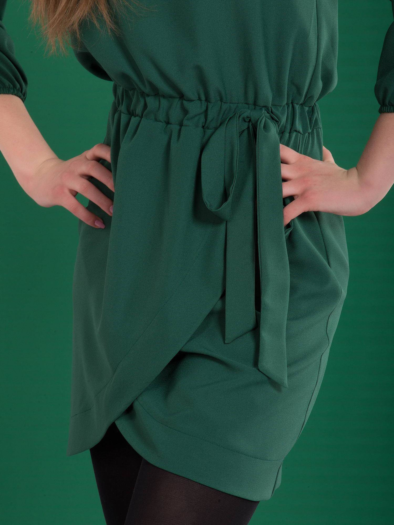 Dress with envelope bottom, tied green