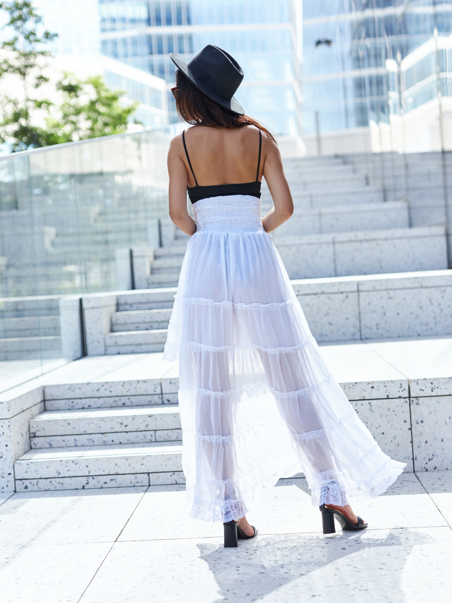 White dress By o la la wxp0804. R01