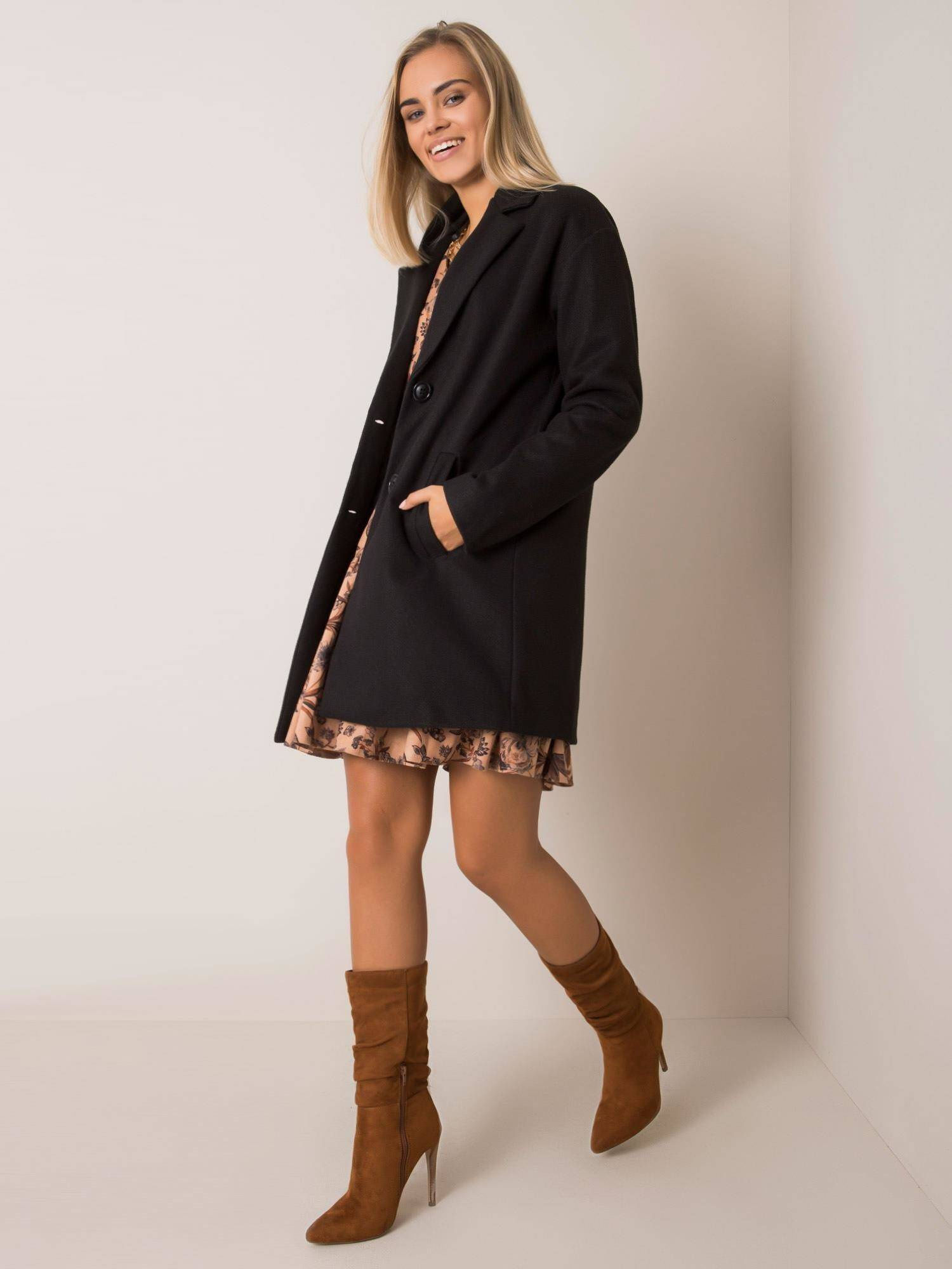 Black coat Yups cwd0450. R21