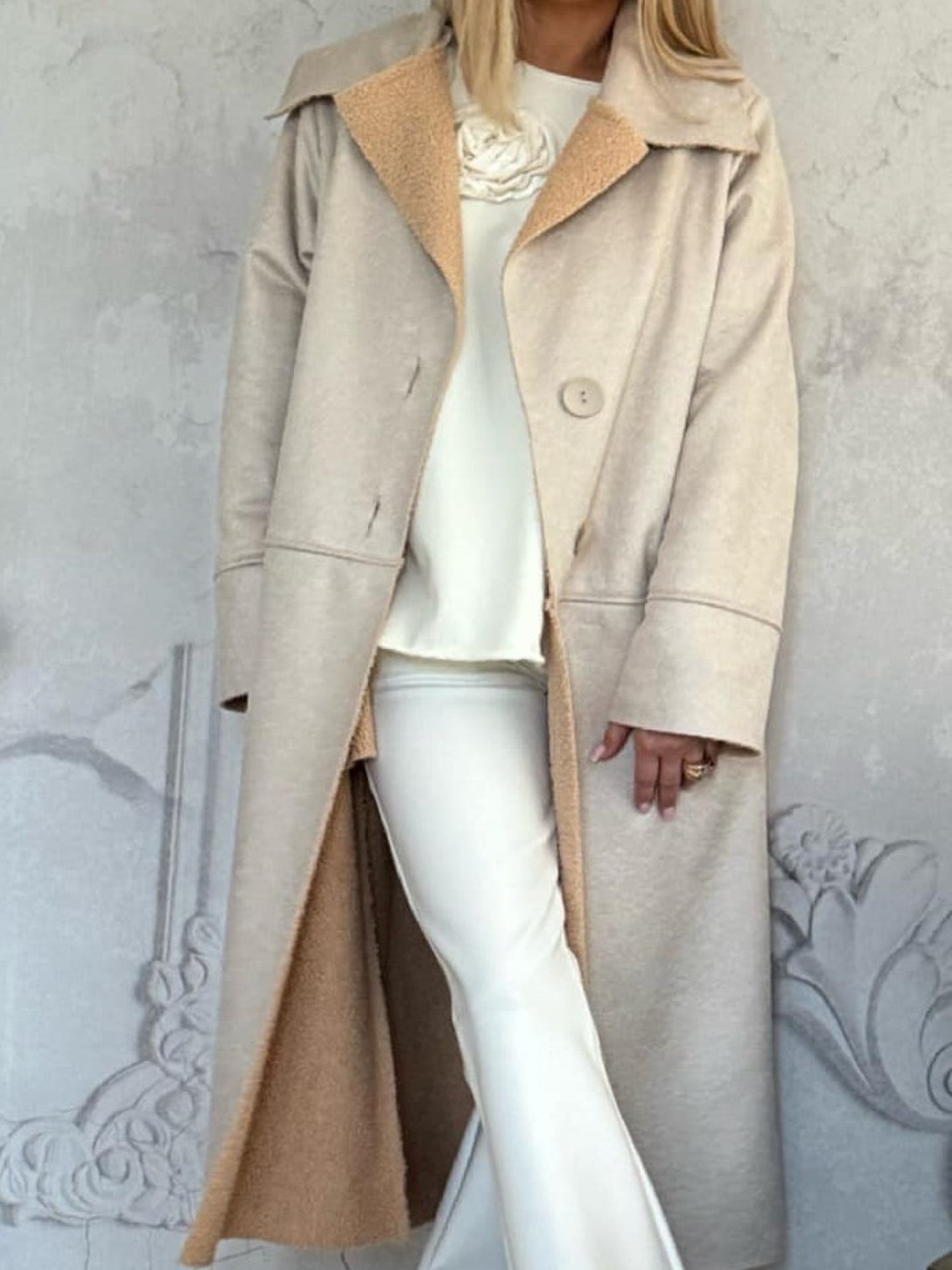 Levně Beige coat with turn-down collar By o la la