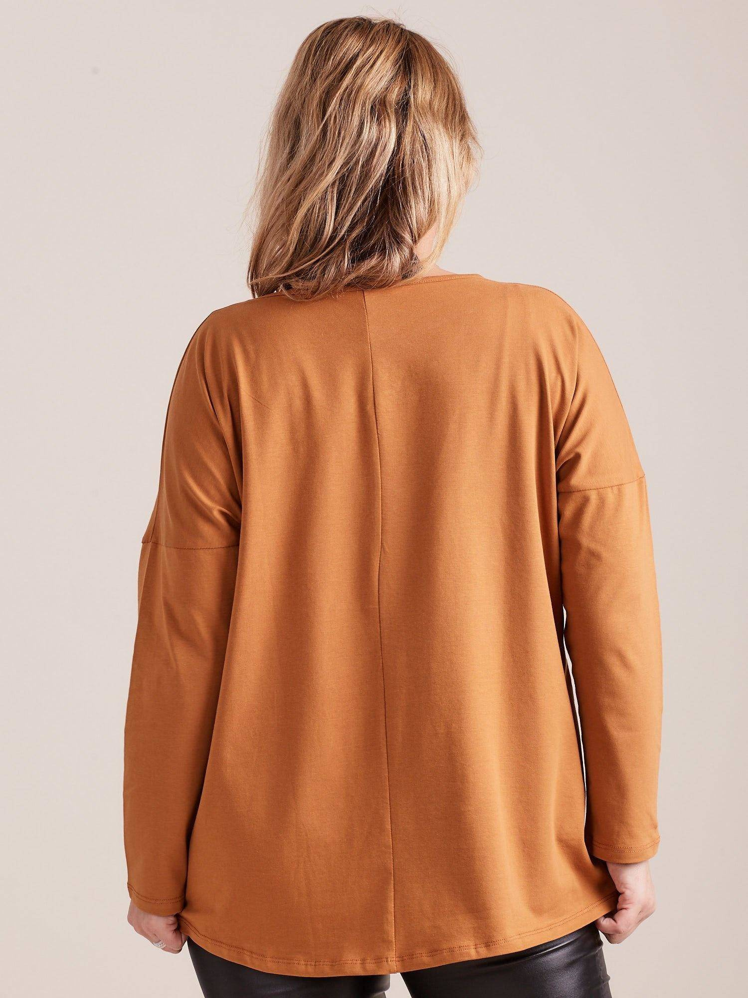 Blouse with a braided neckline brown
