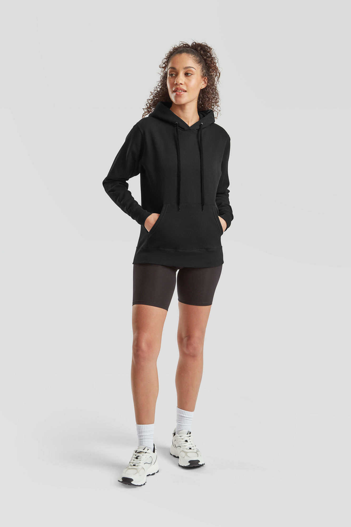 Czarna bluza z kapturem Hooded Sweat Fruit of the Loom