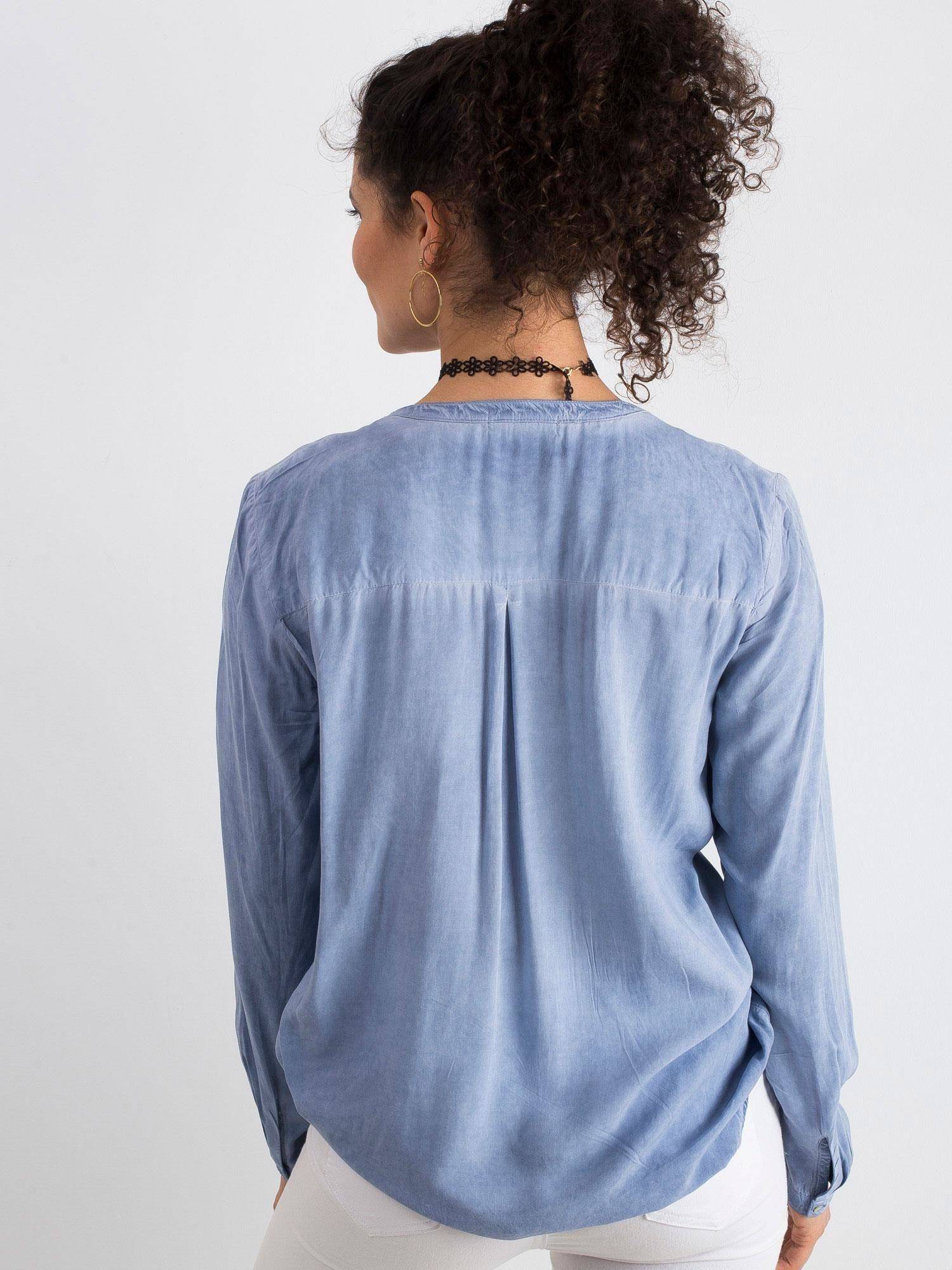 Blue shirt Yups cmu0547. R34