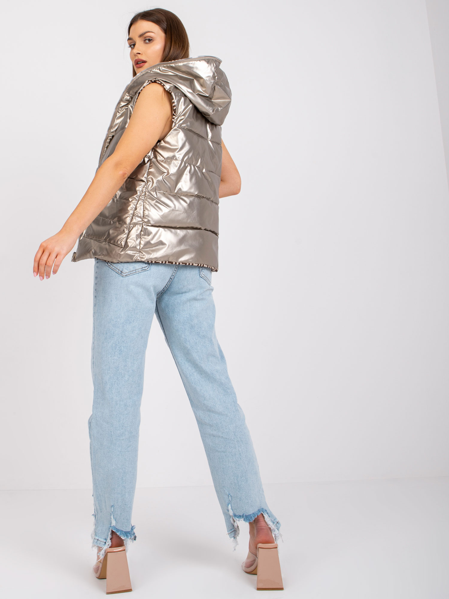 Vestă bej Yups cx4291. R12