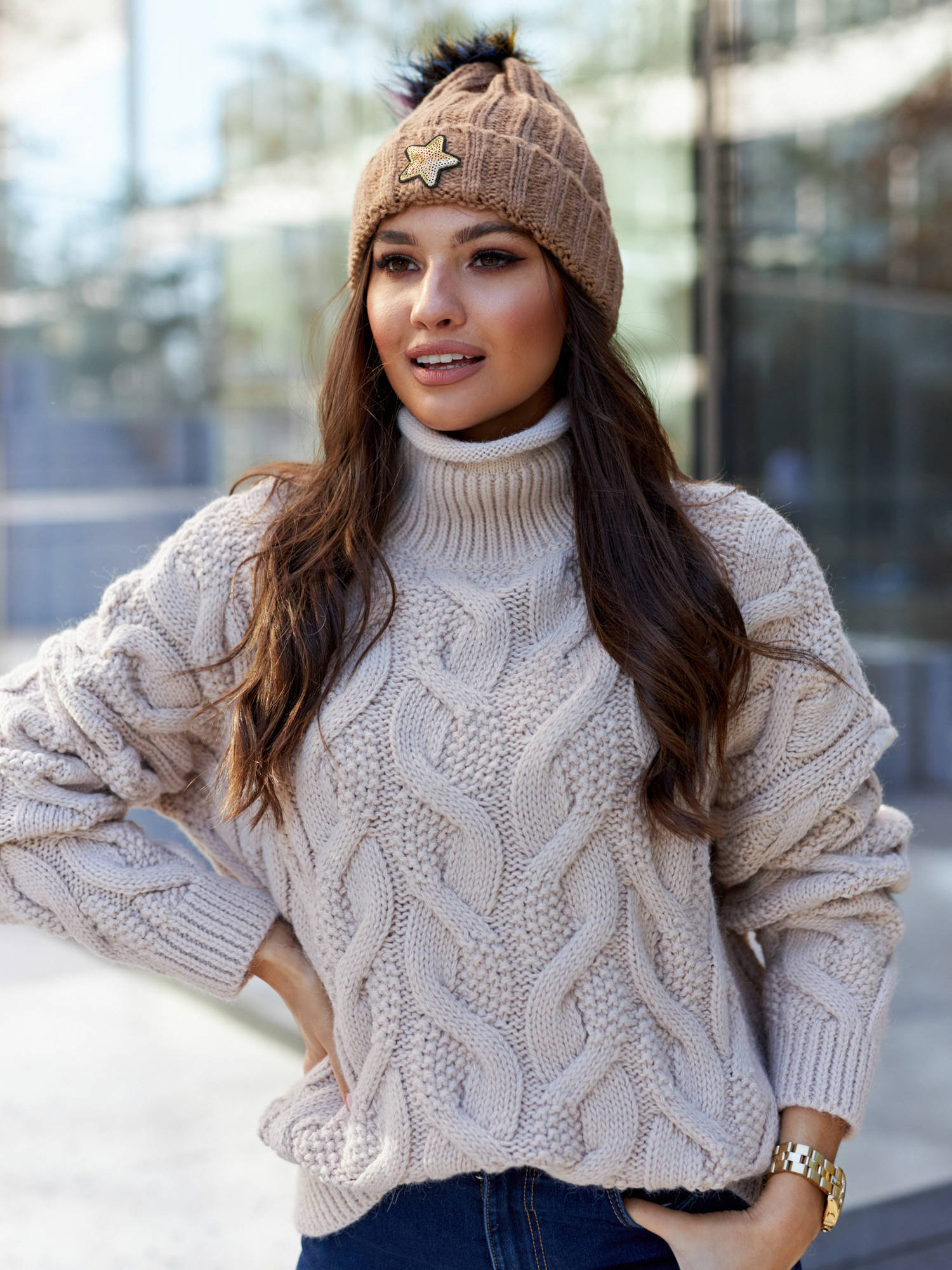 Brown cap Yups bx4025. R59