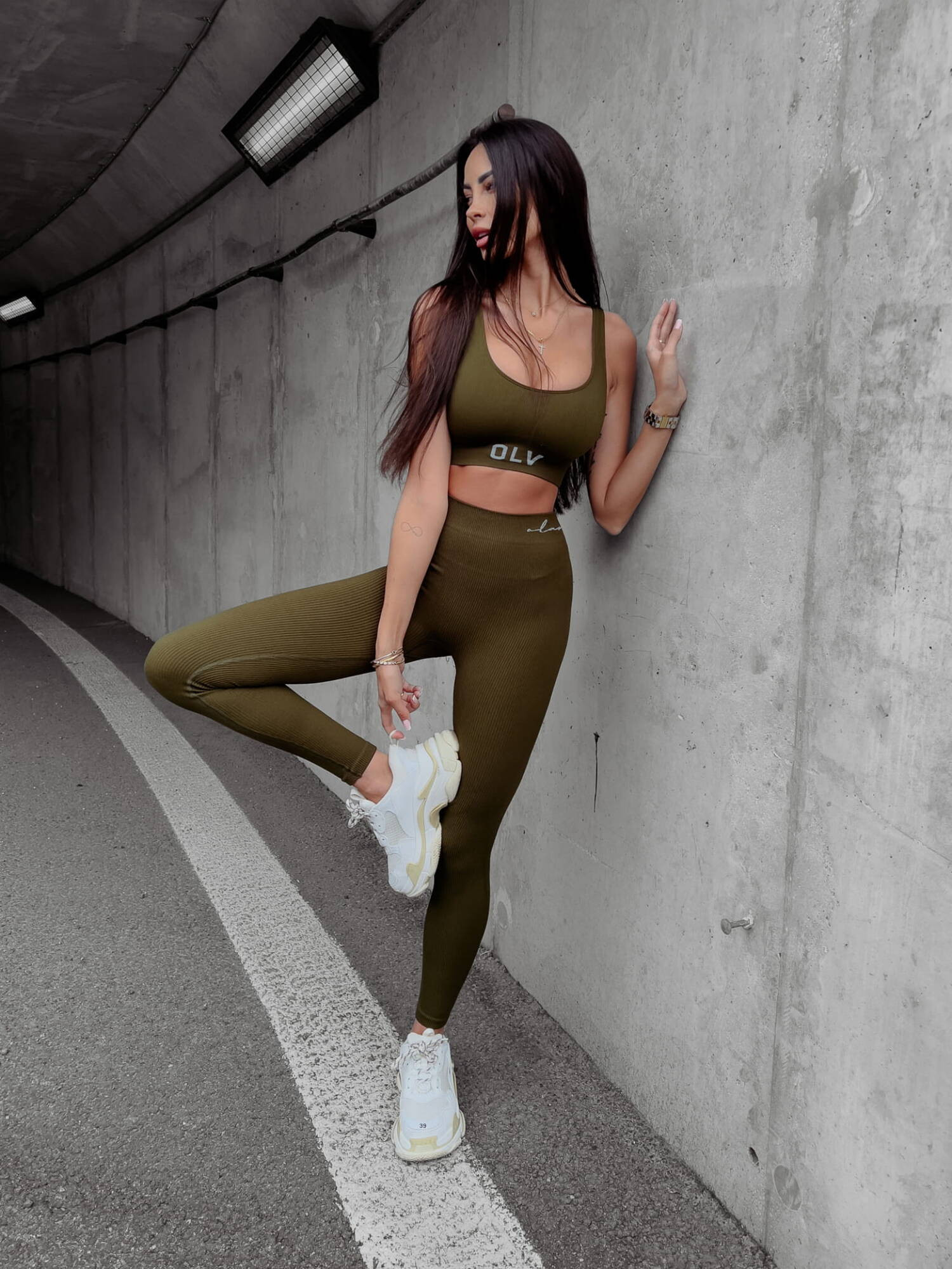 Khaki leggings CLASIC 2023 OLAVOGA
