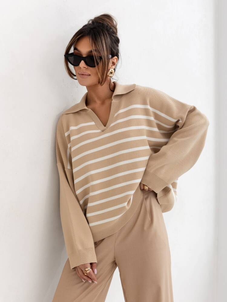 Beige sweater with white striped collar Cocomore