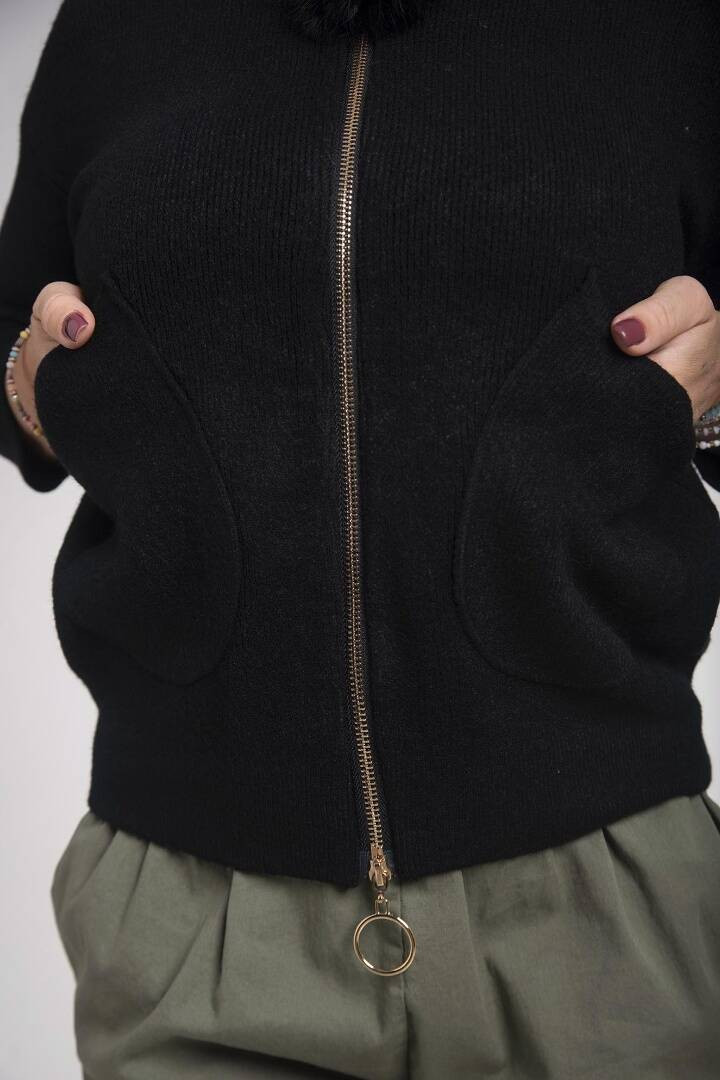 Black soft sweater with zipper closure