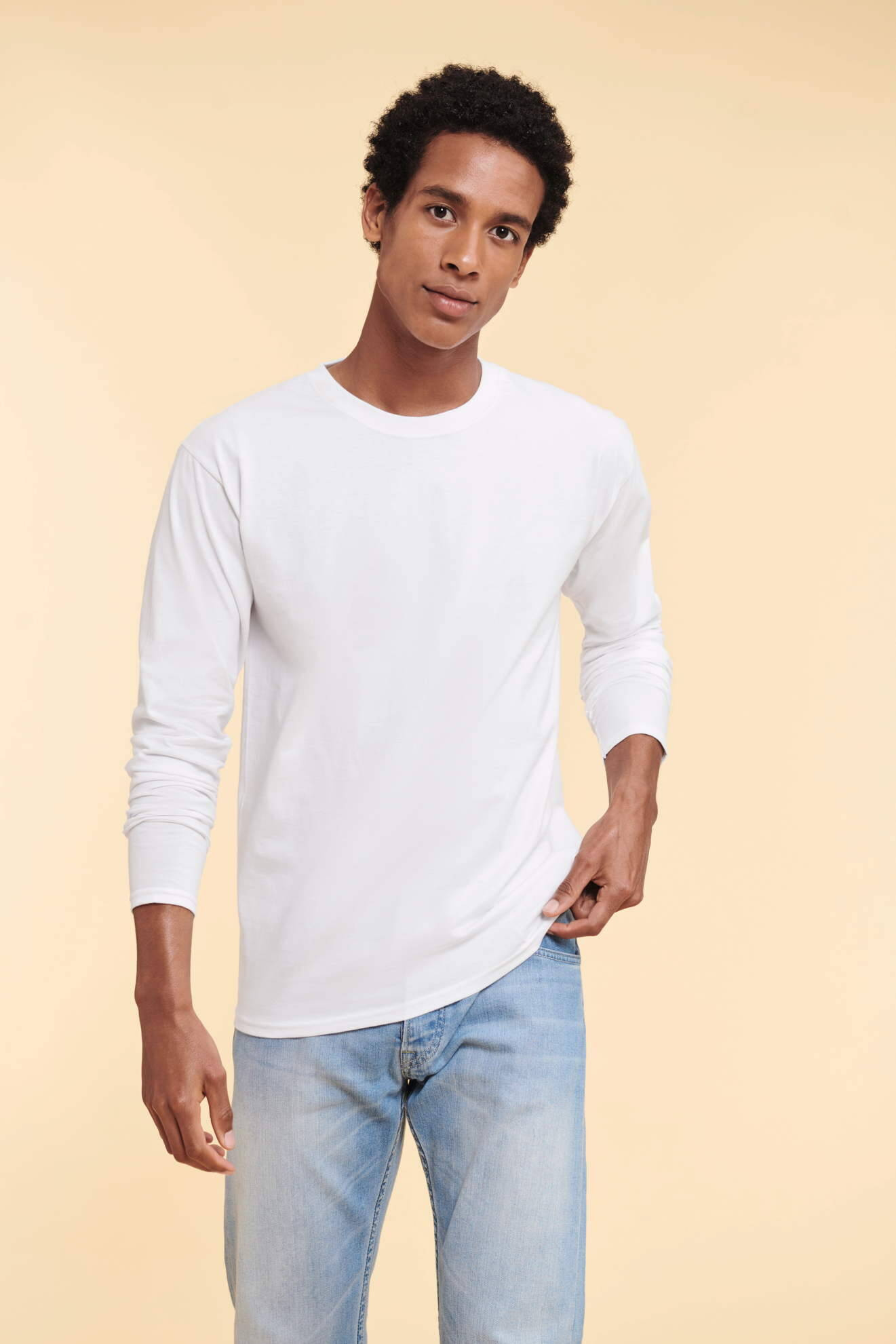White Men's T-shirt Iconic 195 Ringspun Premium Fruit of the Loom