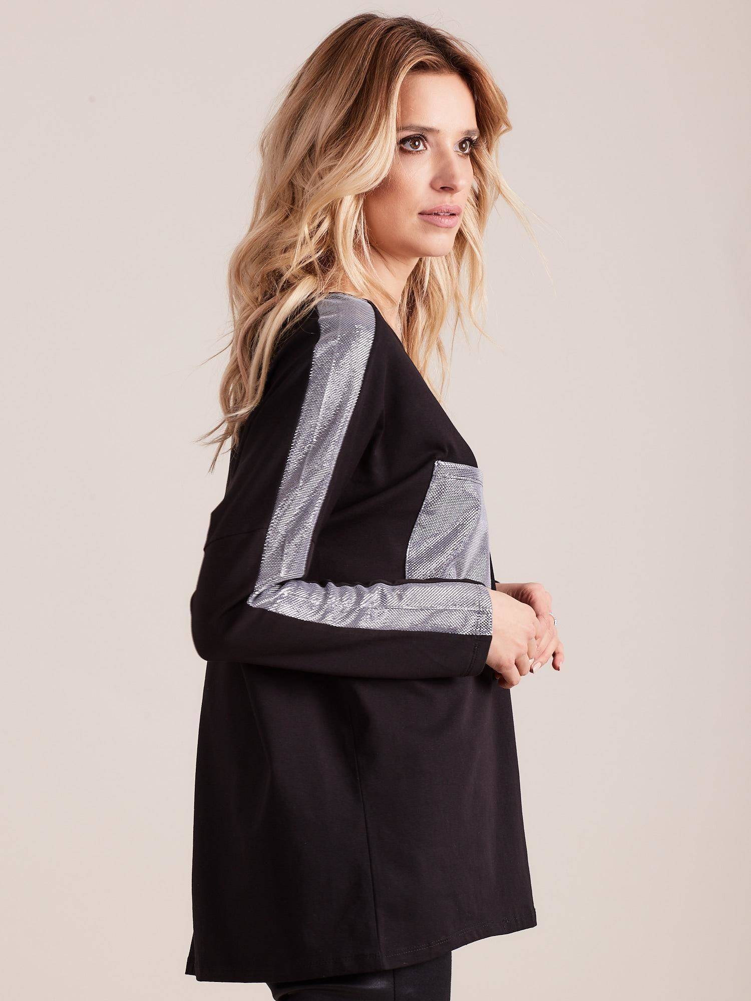 Wide-cut blouse with decorative pocket, black