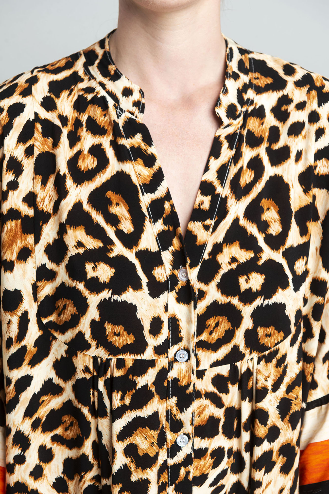 Beige loose leopard print dress