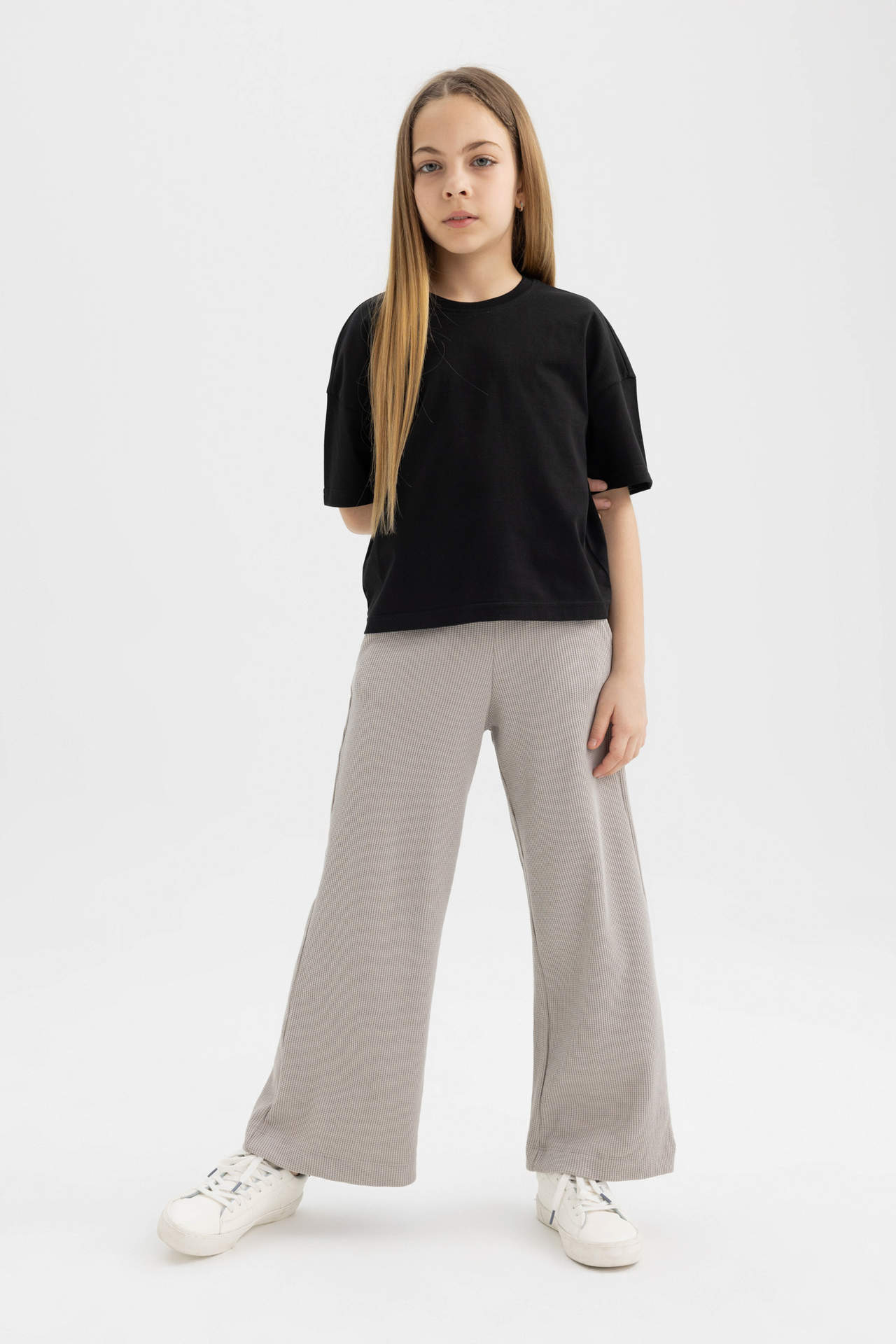 Levně DEFACTO Girl Straight Fit Waffle Trousers