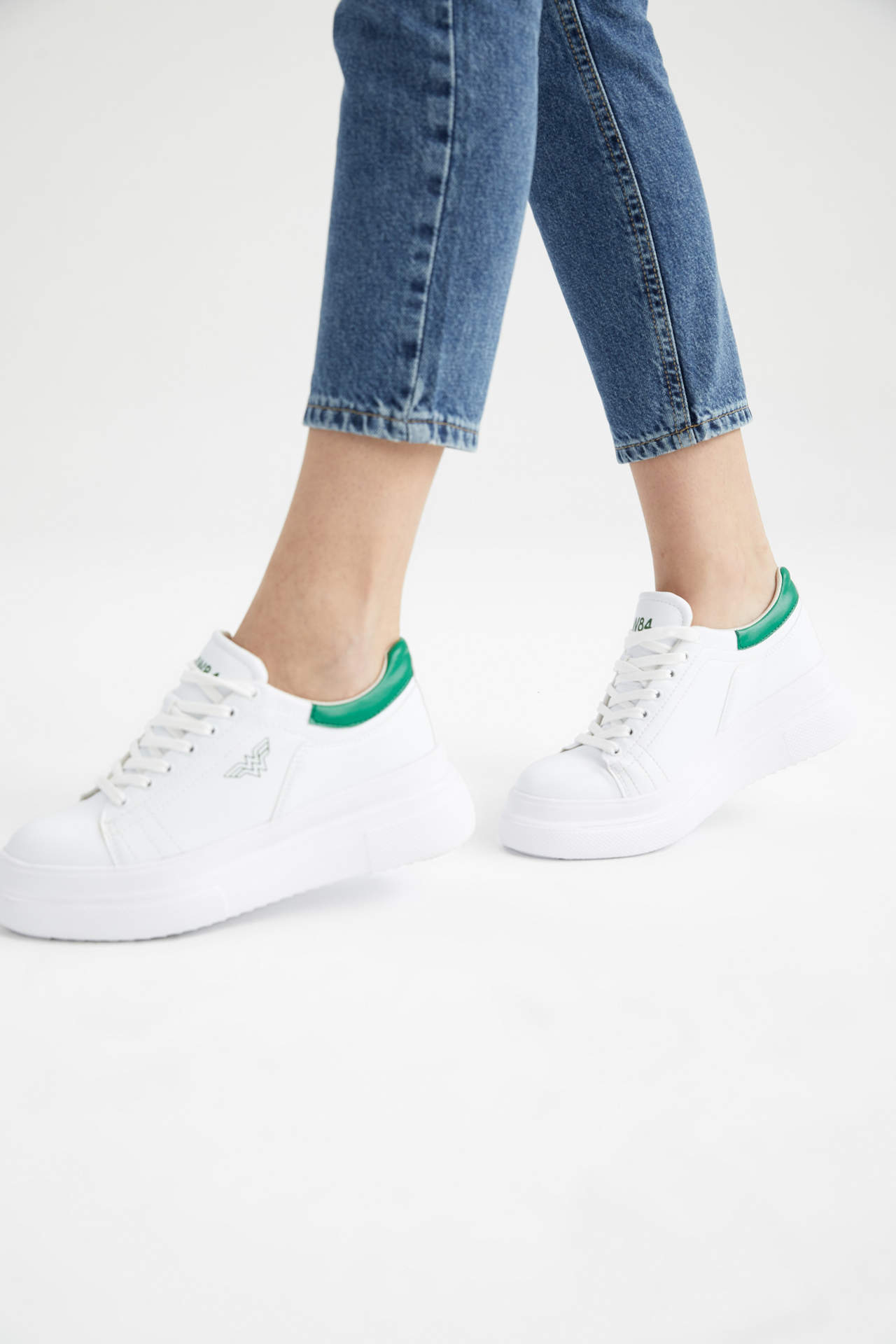 DEFACTO Women Wonder Woman Thick Sole Lace-up Faux Leather Sneaker