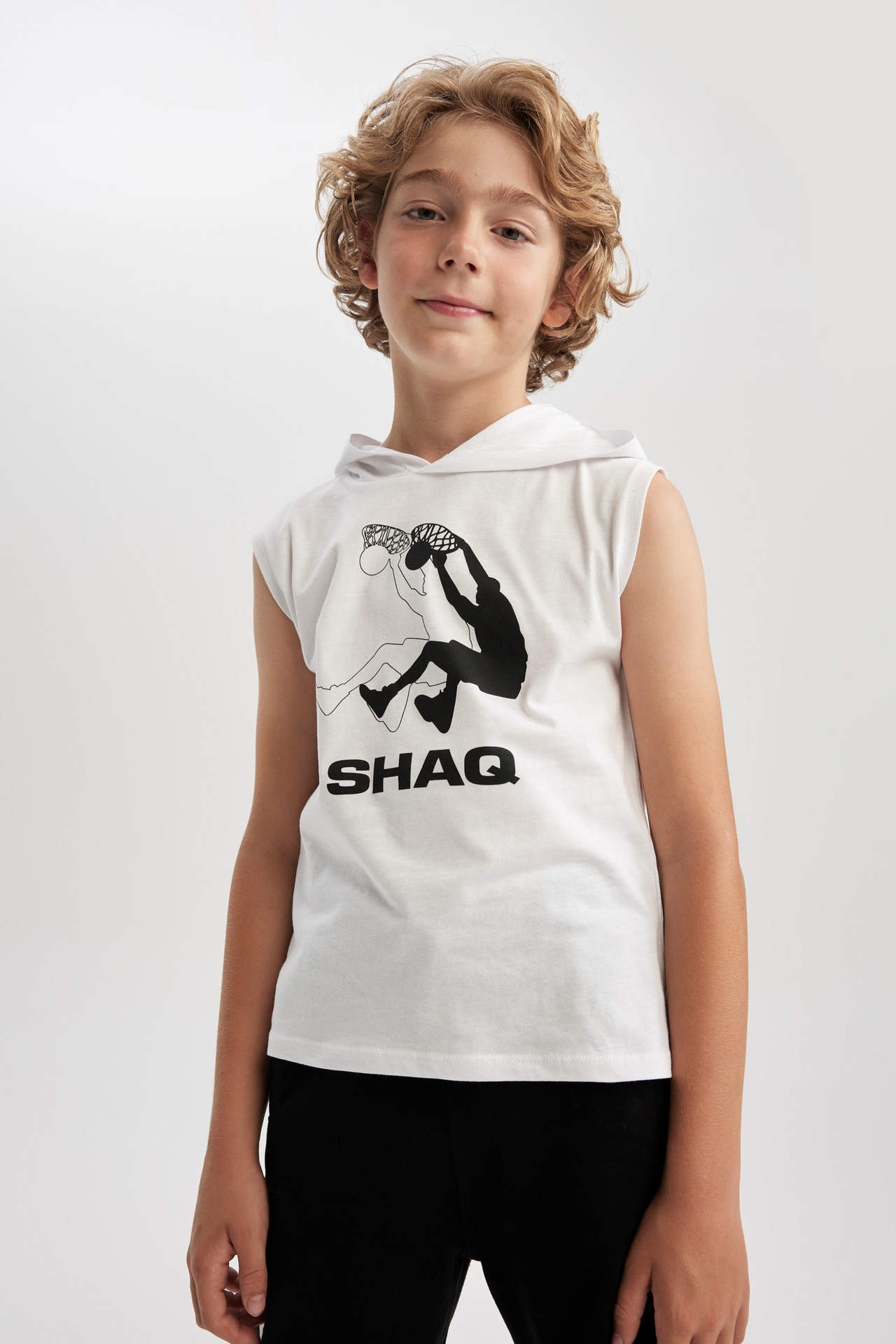Levně DEFACTO Boy Regular Fit Shaquille O'Neal Licensed Undershirt