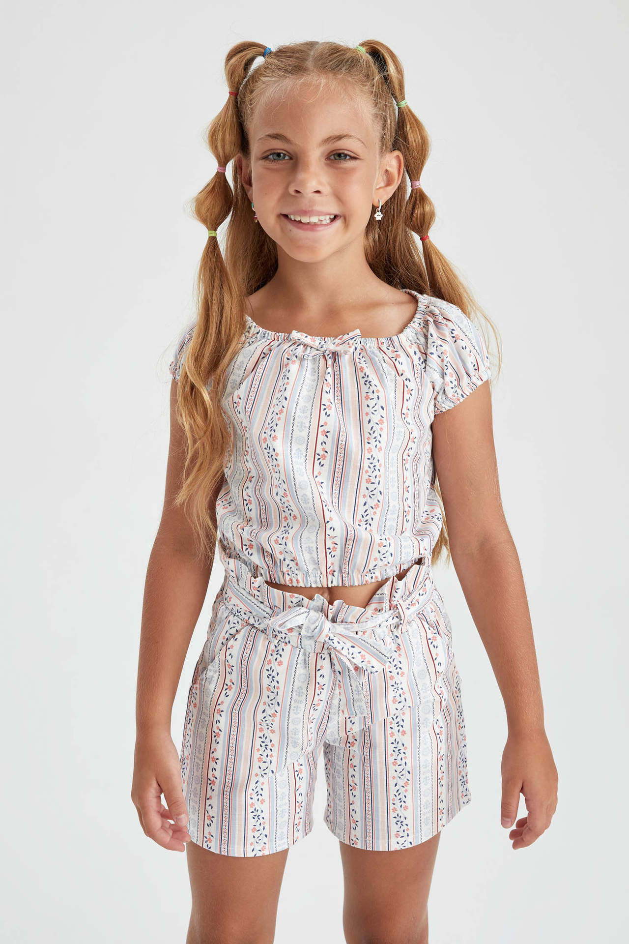 DEFACTO Girl Paperbag Fit Belted Striped Short