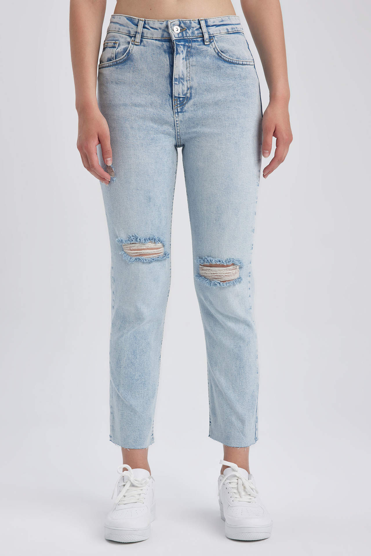 Levně DEFACTO Ripped Detailed Cropped Edge Jeans Long Trousers