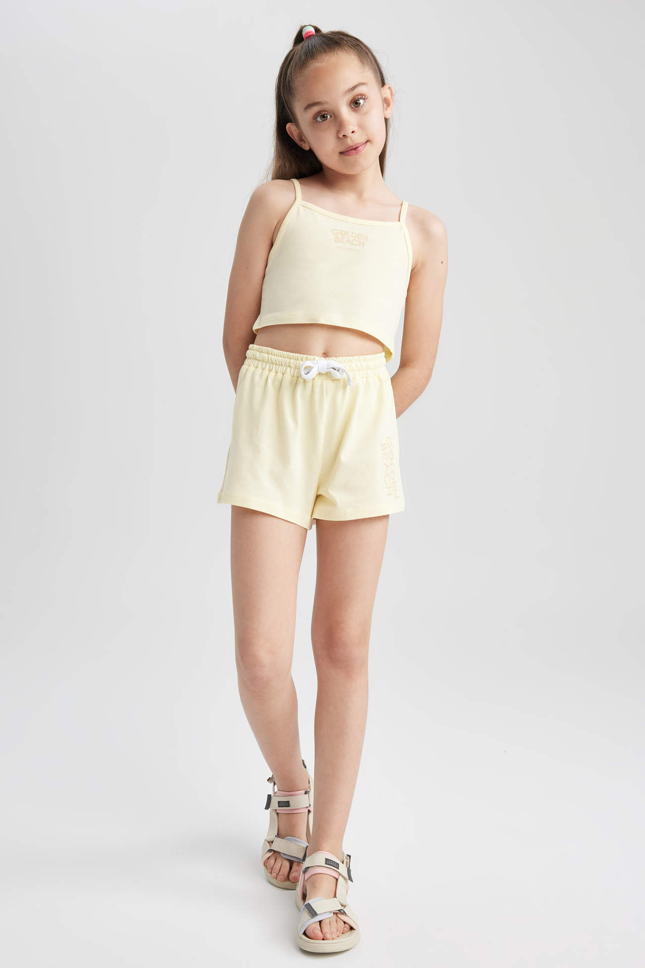 Levně DEFACTO Girl Crop Athlete Shorts 2-Pack Set