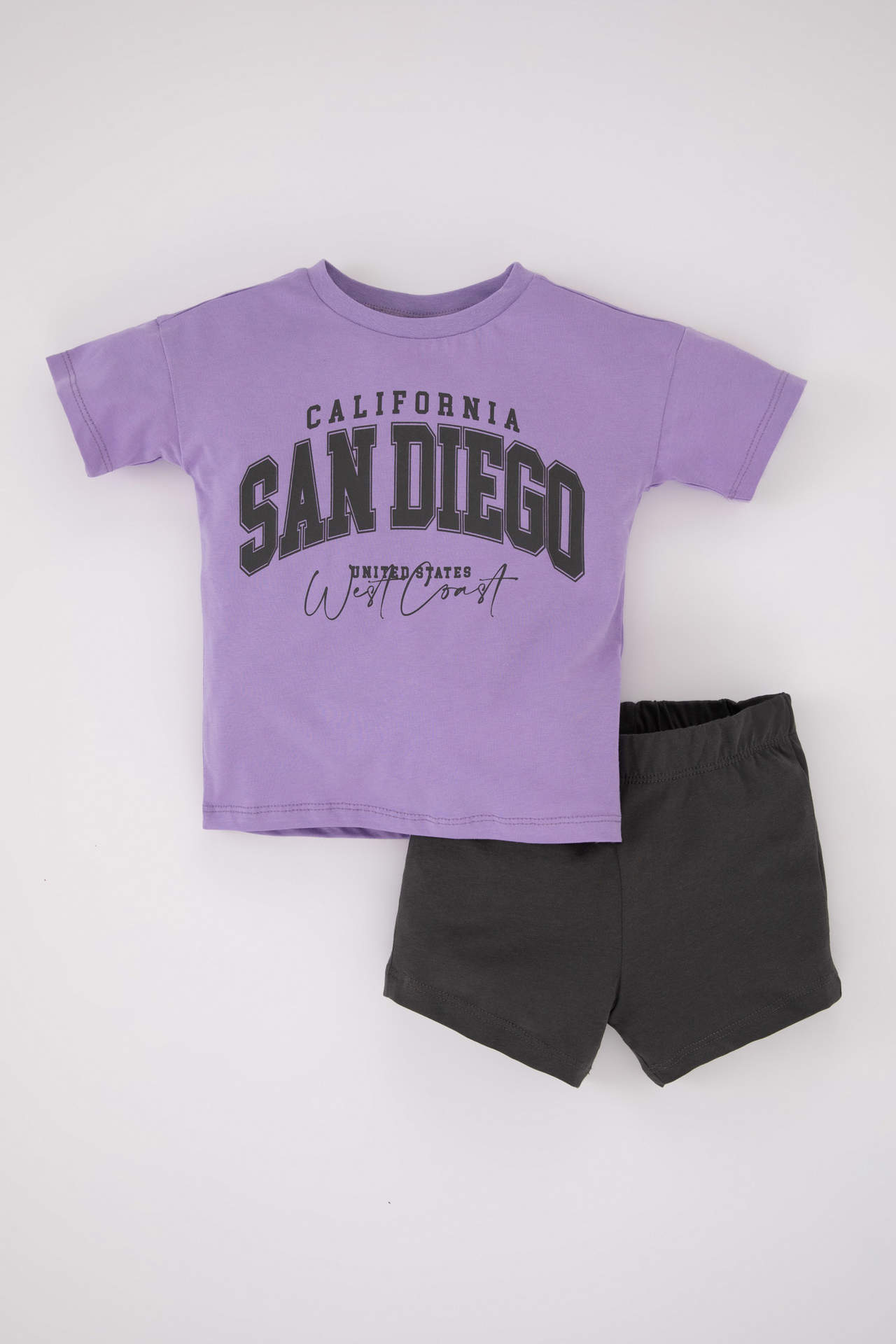 Levně DEFACTO Baby Boy Printed Short Sleeve T-Shirt Shorts 2-Pack Set