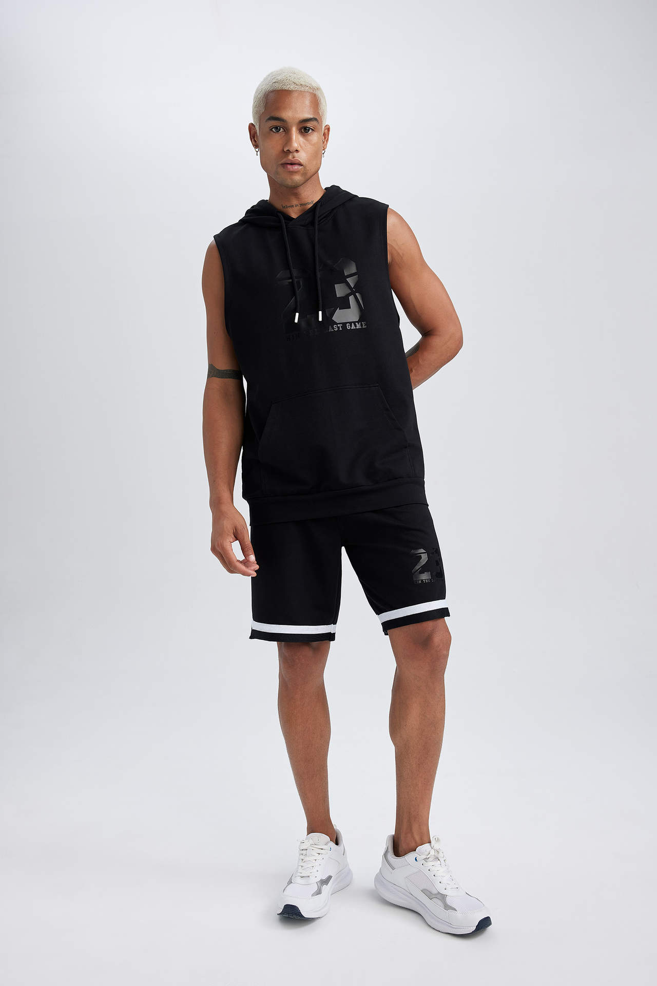 Defacto Fit Standard Fit Cropped Shorts
