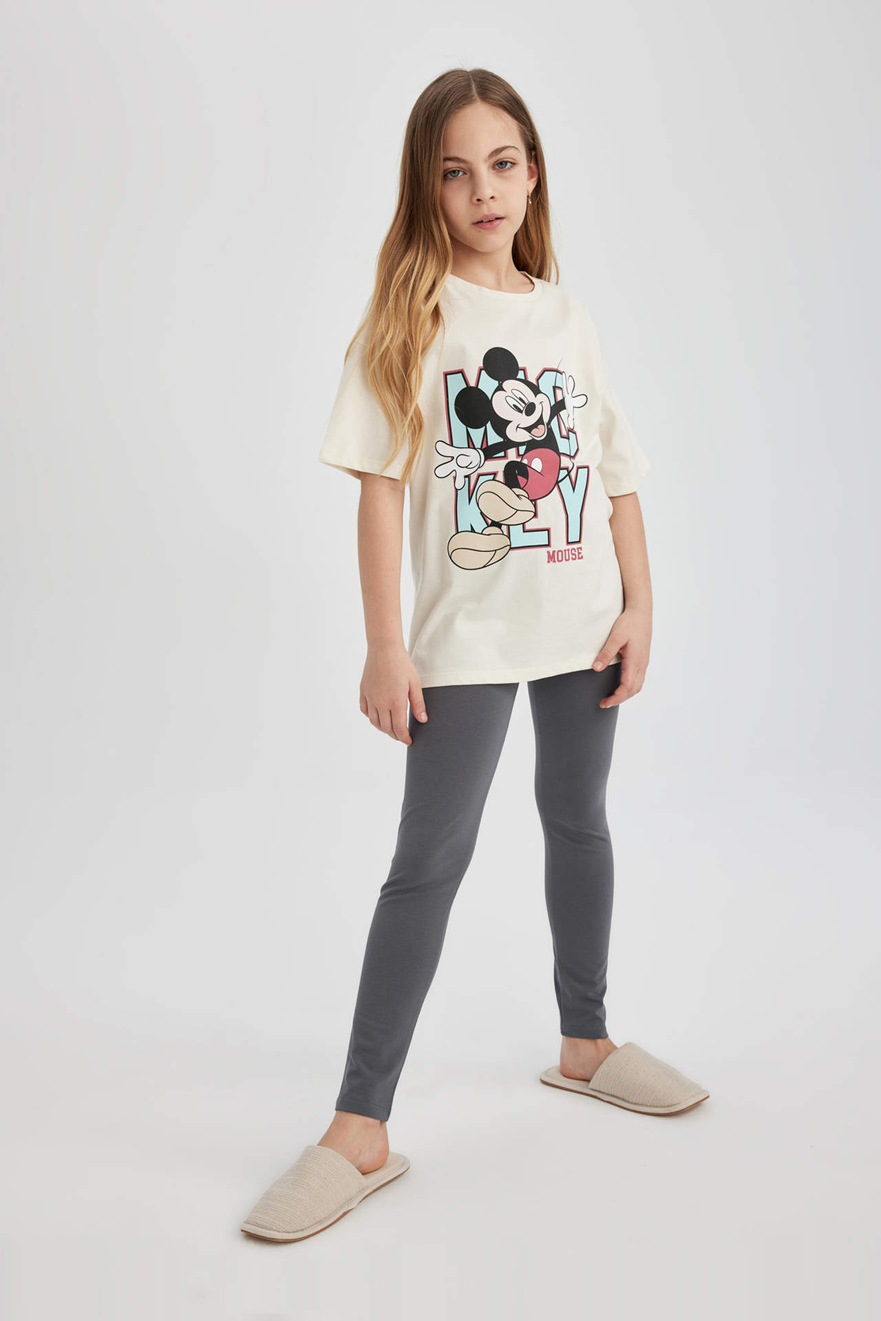 DEFACTO Girl Disney Mickey & Minnie Oversize Fit 2 Piece Pajama Set