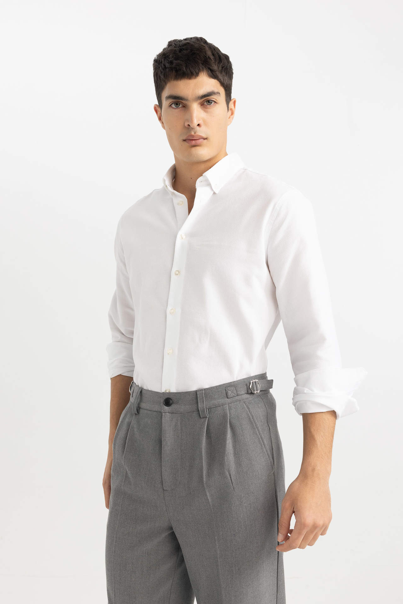 Levně DEFACTO Modern Fit Polo Neck Textured Long Sleeve Shirt