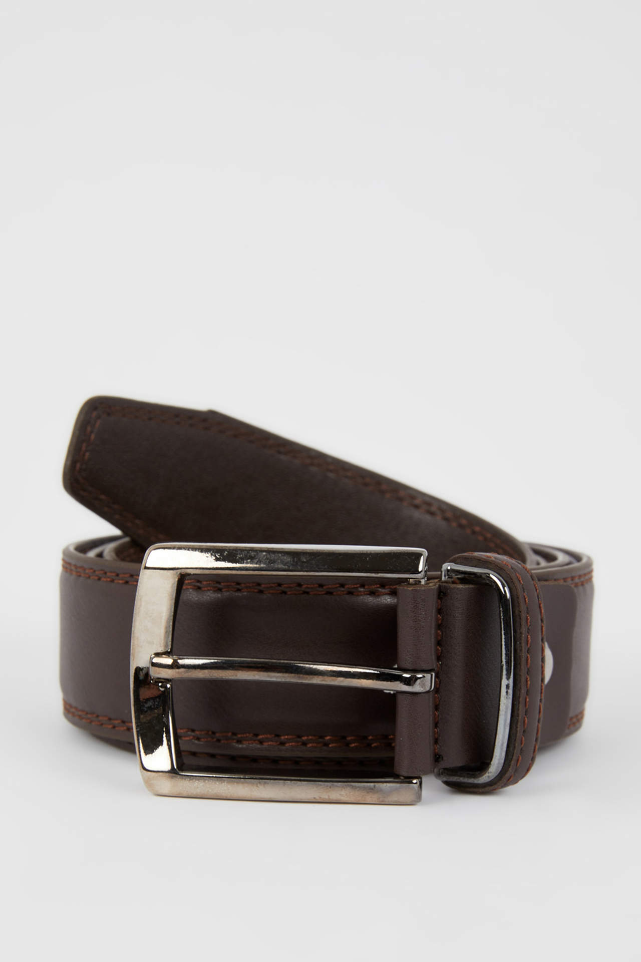 DEFACTO Men's Rectangle Buckle Leather Look Belt