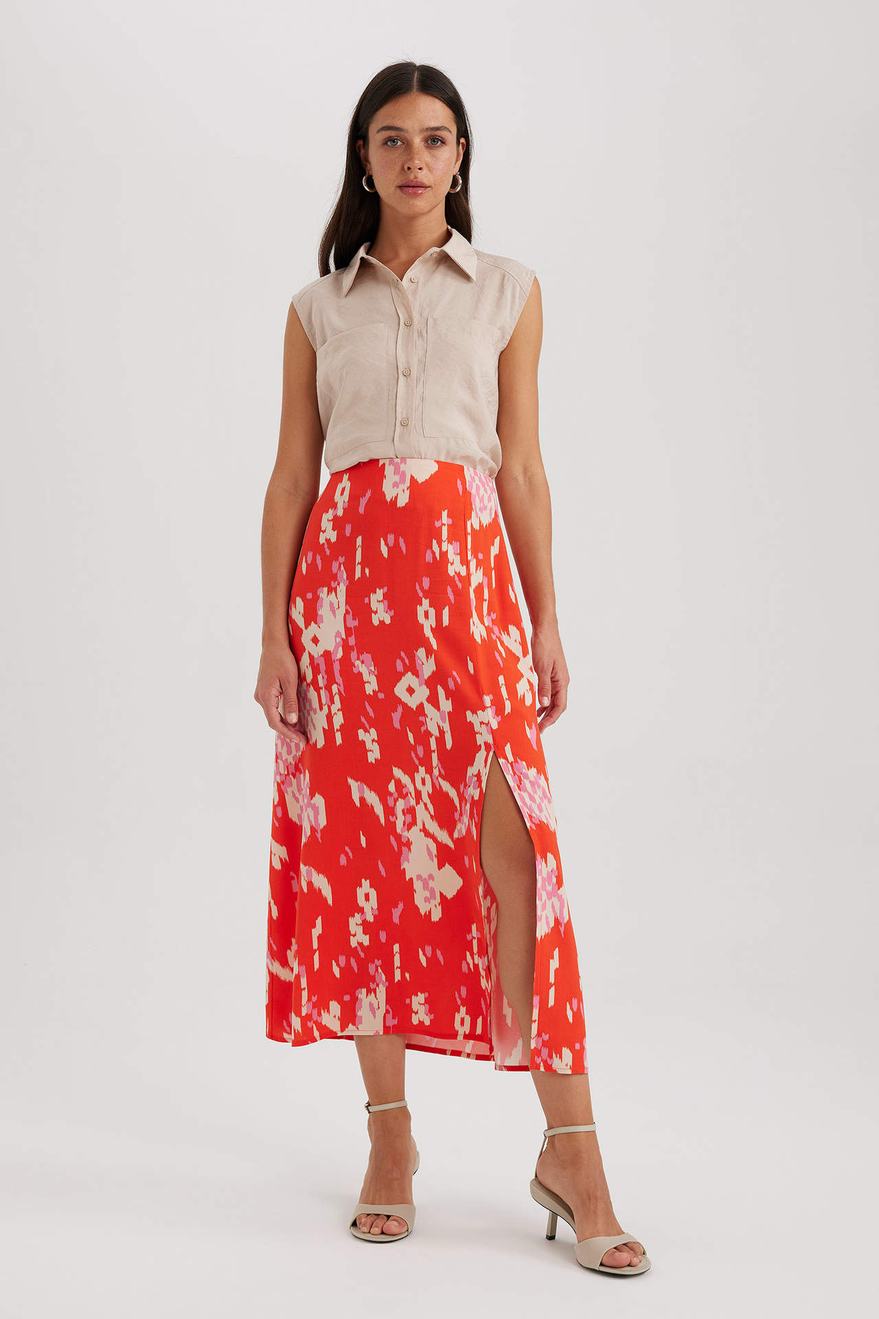 Levně DEFACTO A Cut Flower Normal Waist Midi Skirt