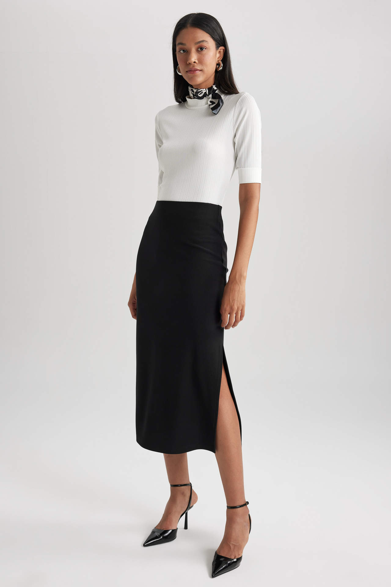 DEFACTO Normal Waist Midi Knitted Skirt