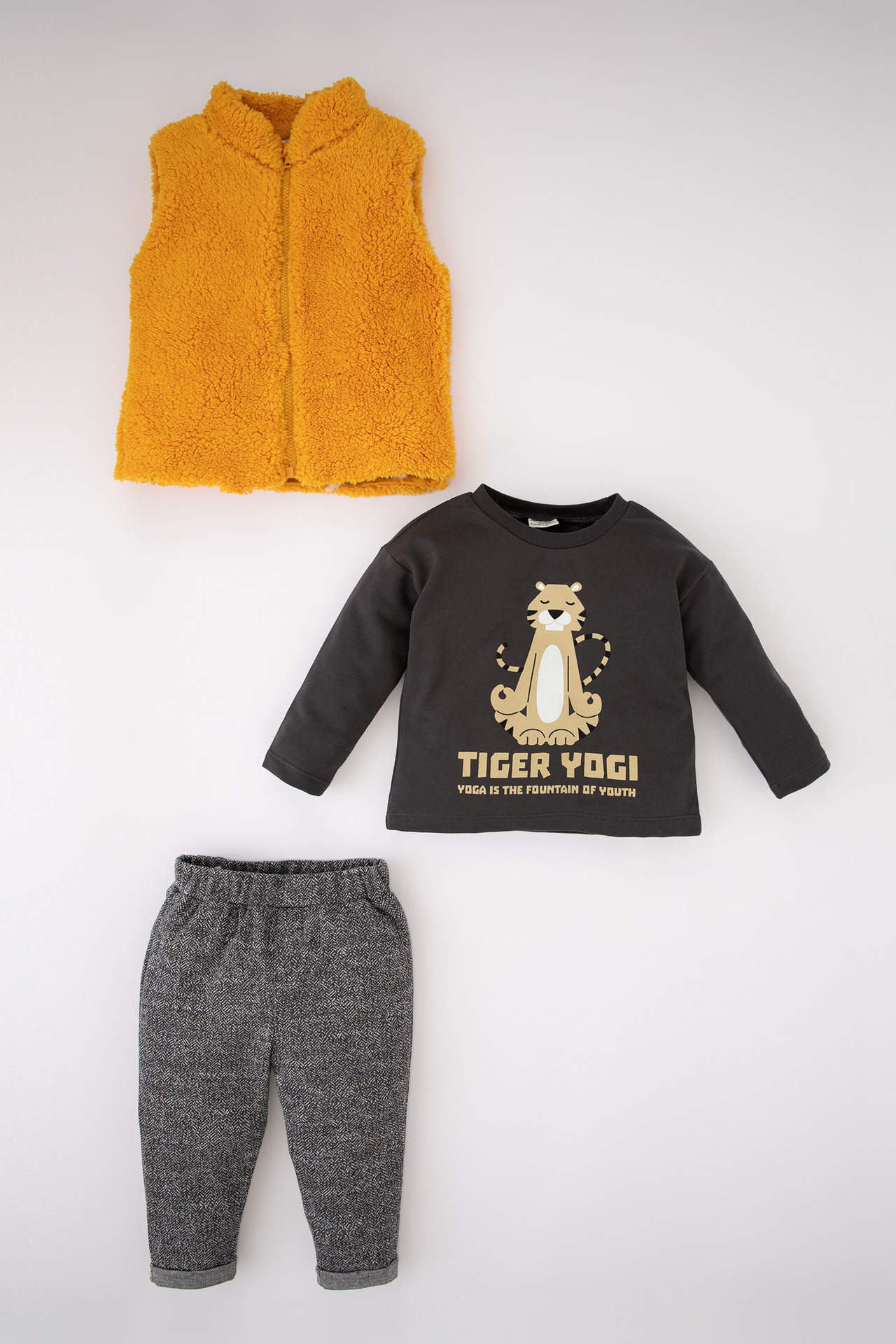 DEFACTO Baby Boy Plush Cardigan Long Sleeved T-Shirt Bottom 3 Piece Set