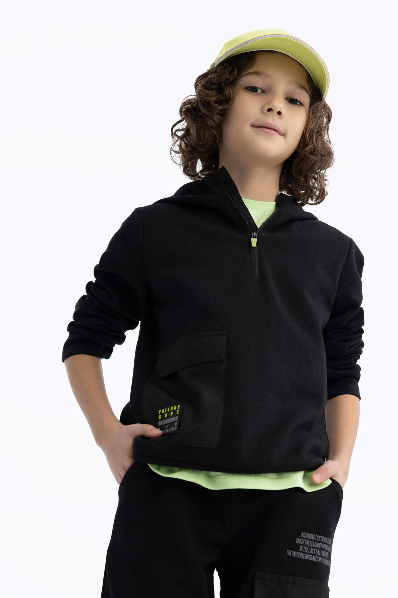 DEFACTO Boy Regular Fit Hooded Pocket Printed Sweatshirt