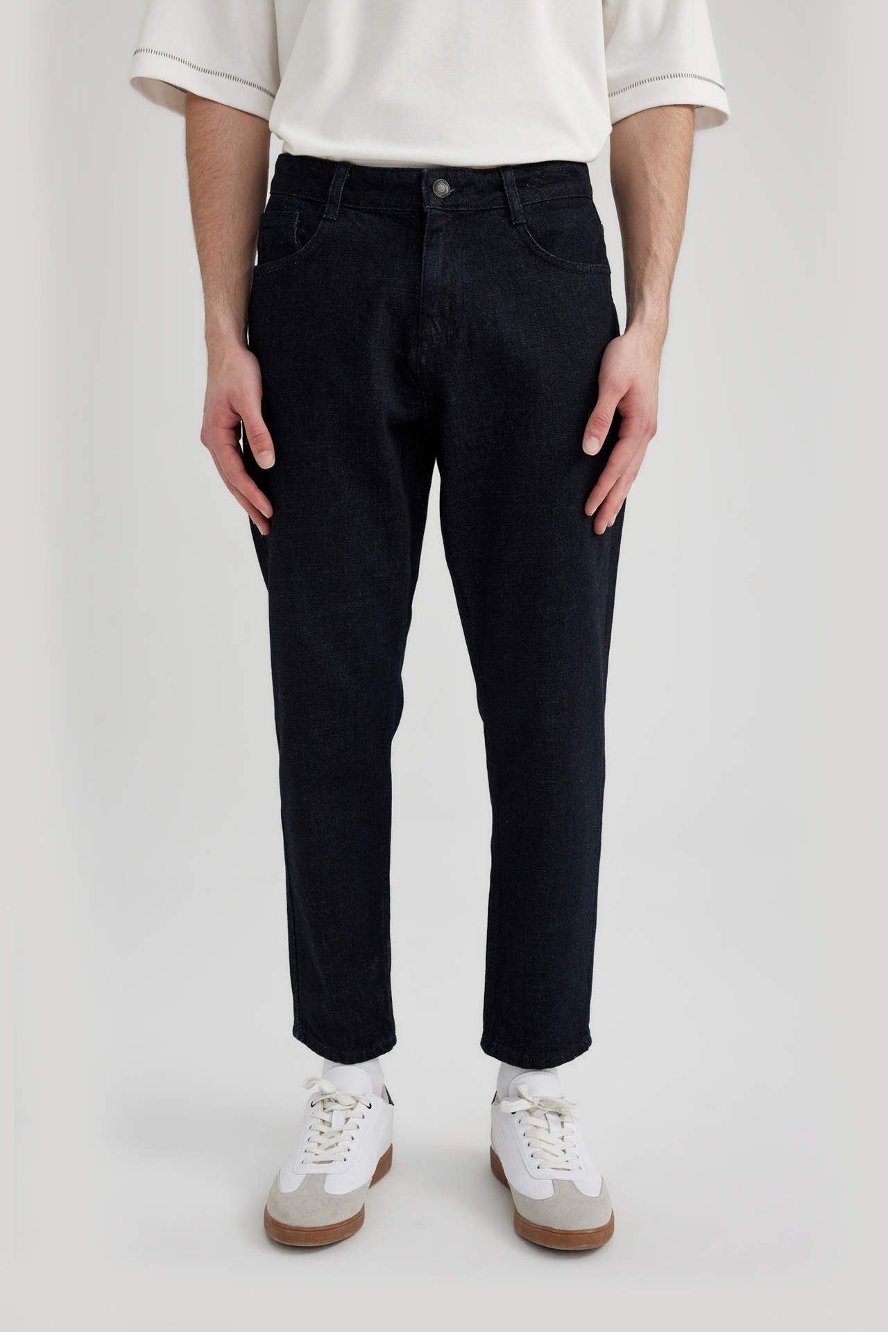 Levně DEFACTO Relaxed Carrot Fit Jean Jeans
